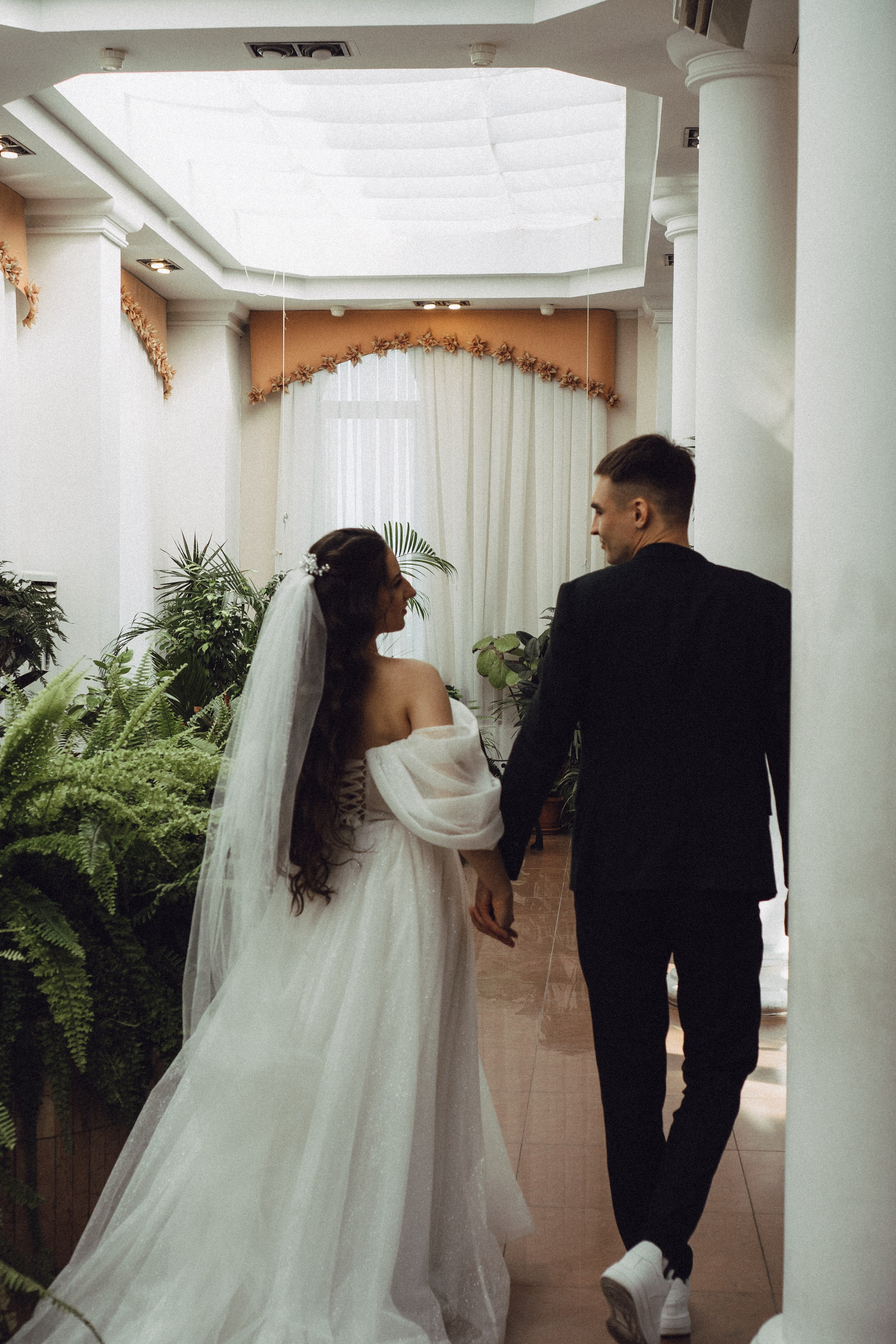 СВАДЕБНАЯ СЬЕМК В ПАРКЕ 300-ЛЕТИЯ. Профессиональный фотограф, Санкт-Петербург — Виктория Богомолова