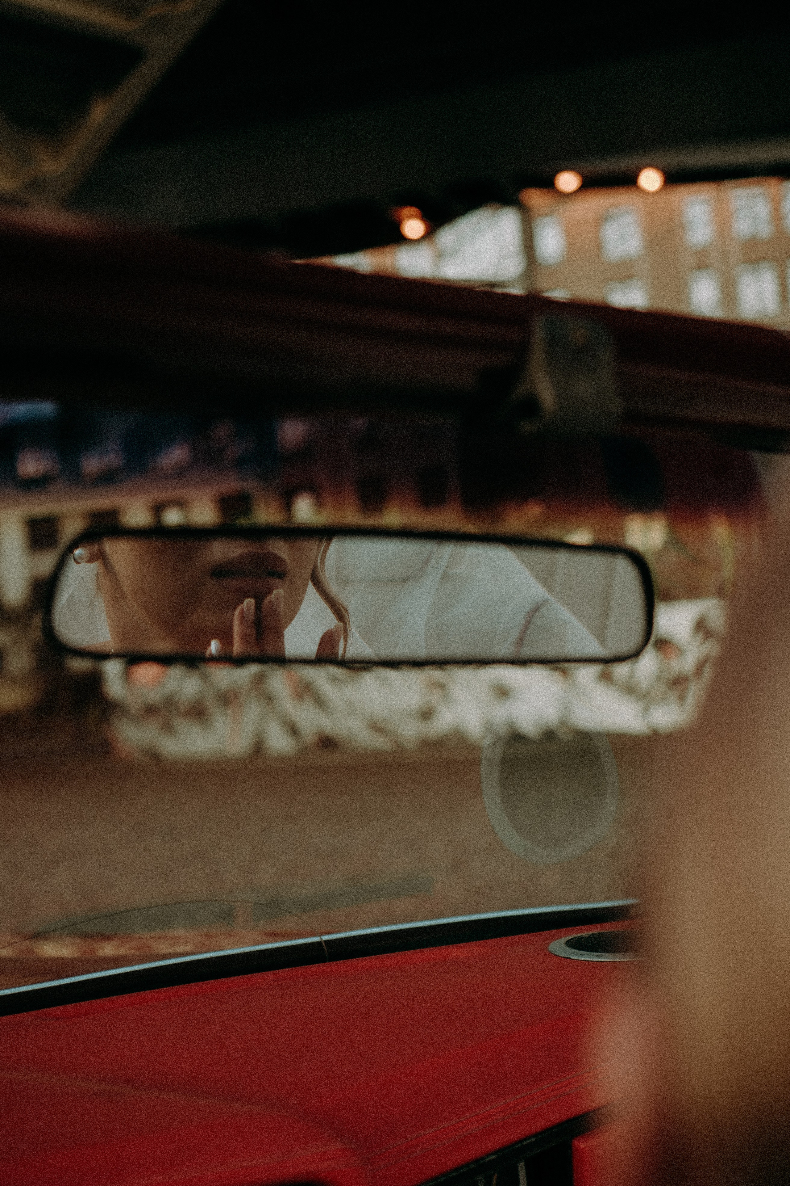 СВАДЕБНАЯ СЬЕМКА ВОЗЛЕ МСОТА БЕТАНКУРА НА КАБРИОЛЕТЕ. Профессиональный фотограф, Санкт-Петербург — Виктория Богомолова