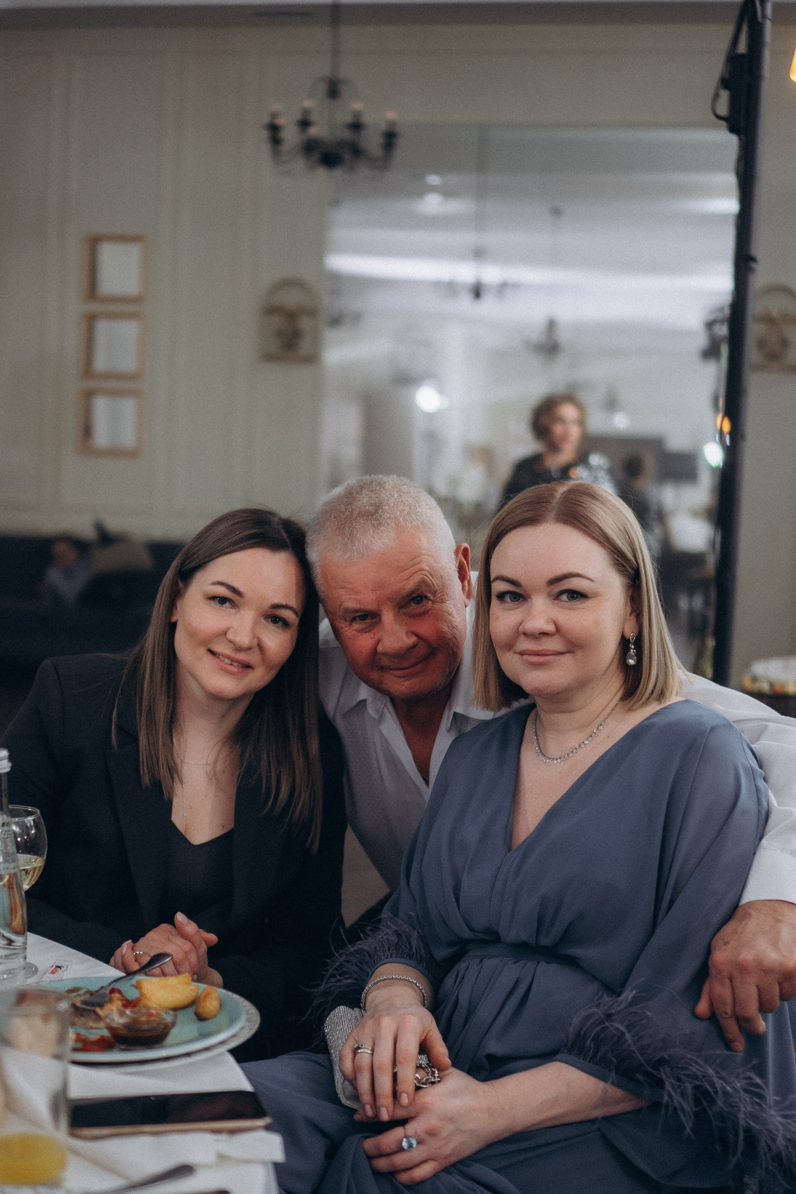 СВАДЕБНАЯ СЬЕМКА СБОРОВ В ОТЕЛЕ И ВЫЕЗД НА ЦЕРЕМОНИЮ (СНЯТО В СИБИРЕ В НИЖНЕВАРТОВСКЕ). Профессиональный фотограф, Санкт-Петербург — Виктория Богомолова