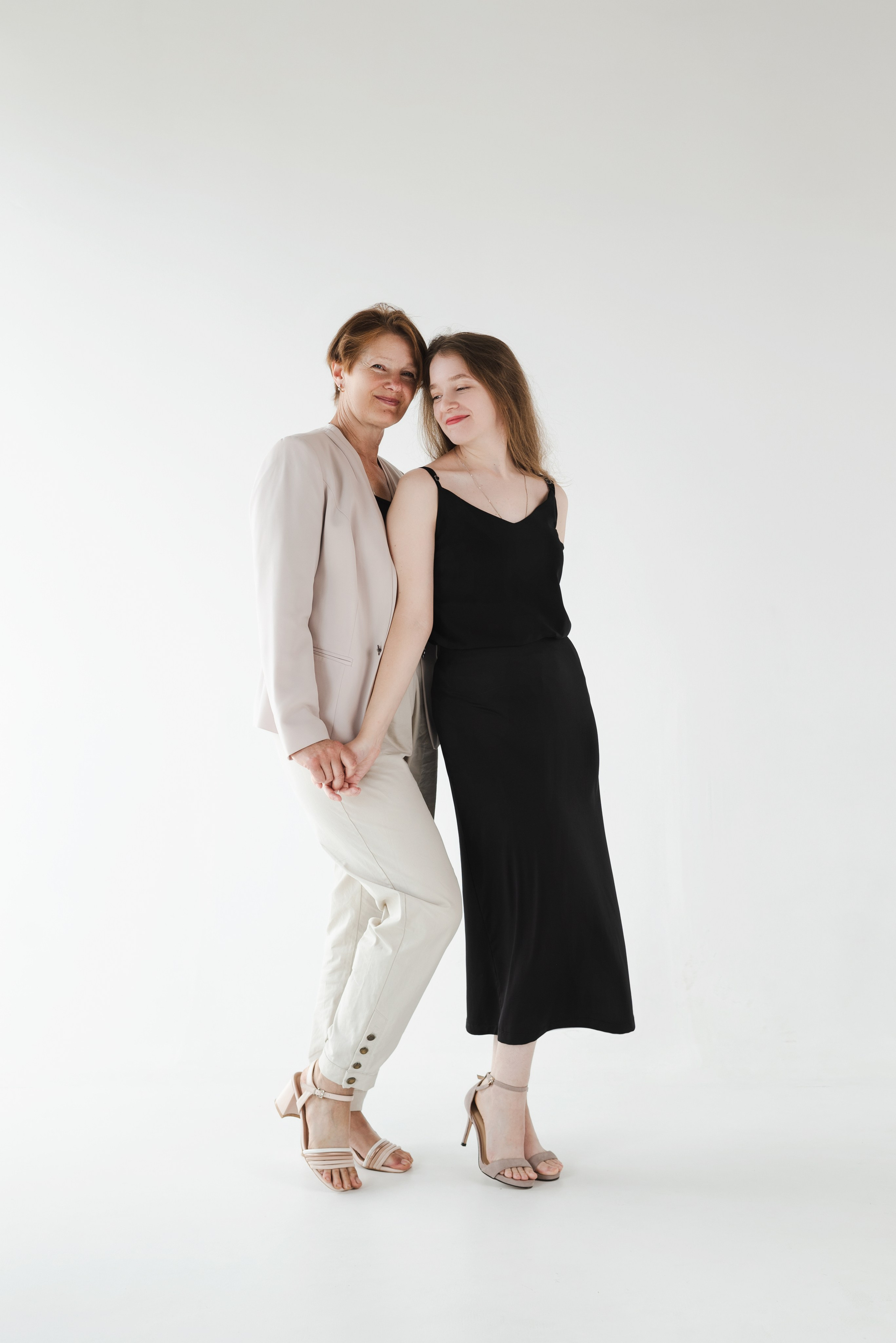 Семейная фотосессия минимализм. Фотограф в Воронеже. Портреты, контент, семейные сьемки