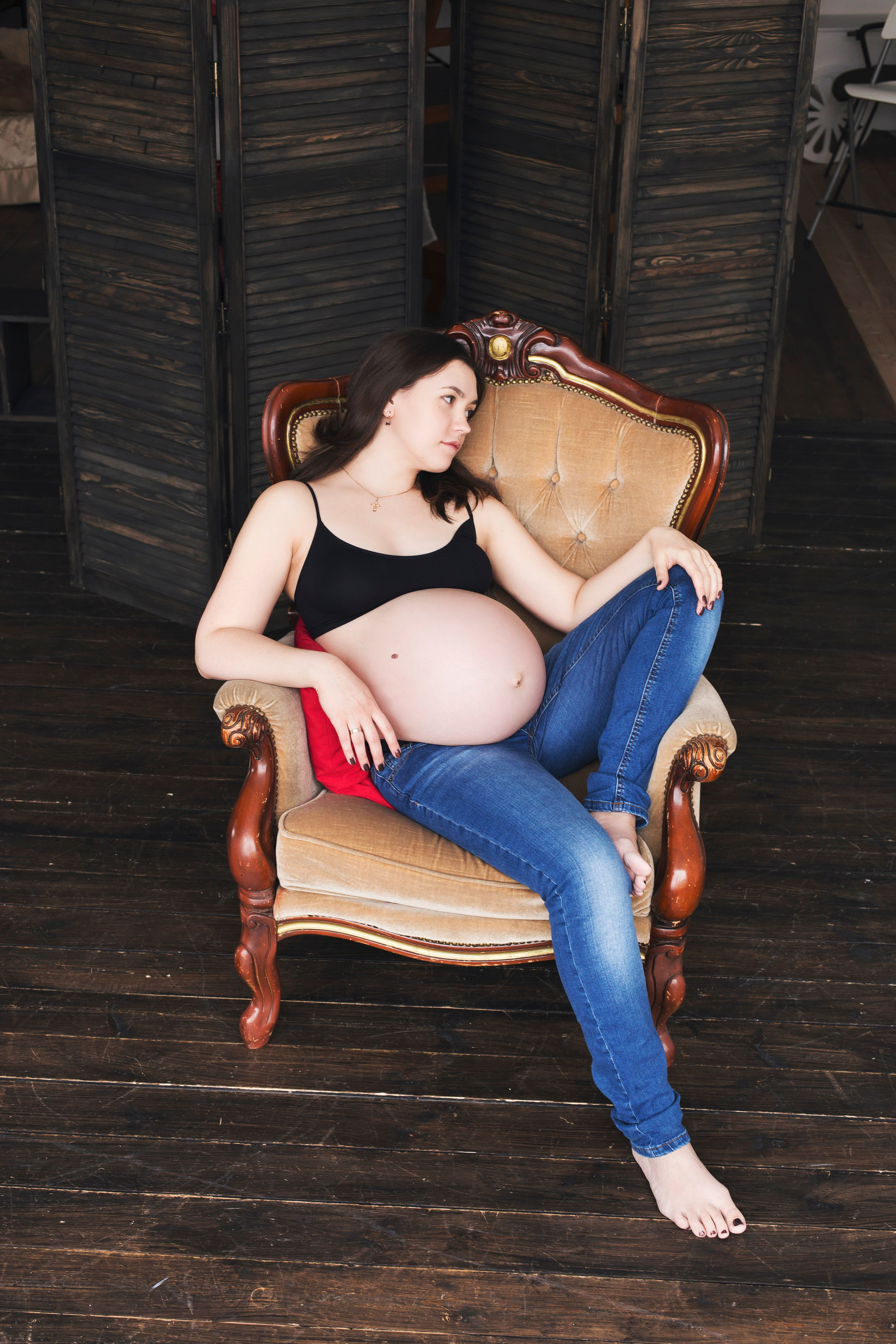 Съемка беременности в студии. Фотограф новорожденных и детский в Сергиевом Посаде Кругликова Юлия