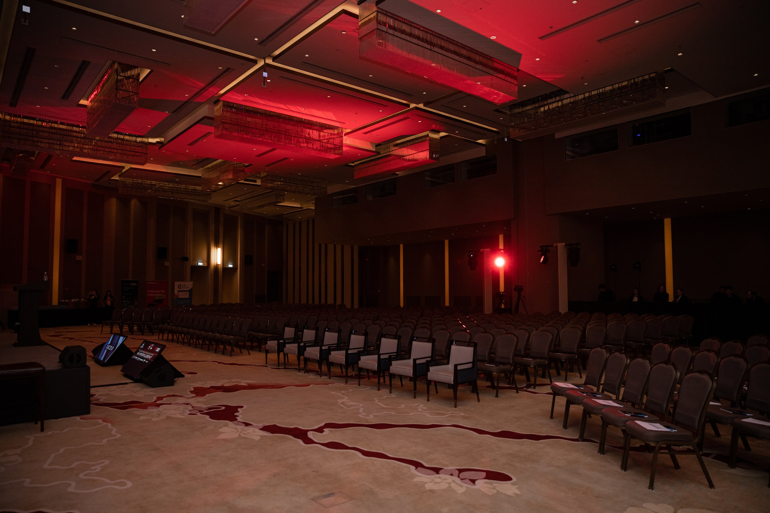 Фотограф брендов и бизнеса в Москве Алексей Сентюрин