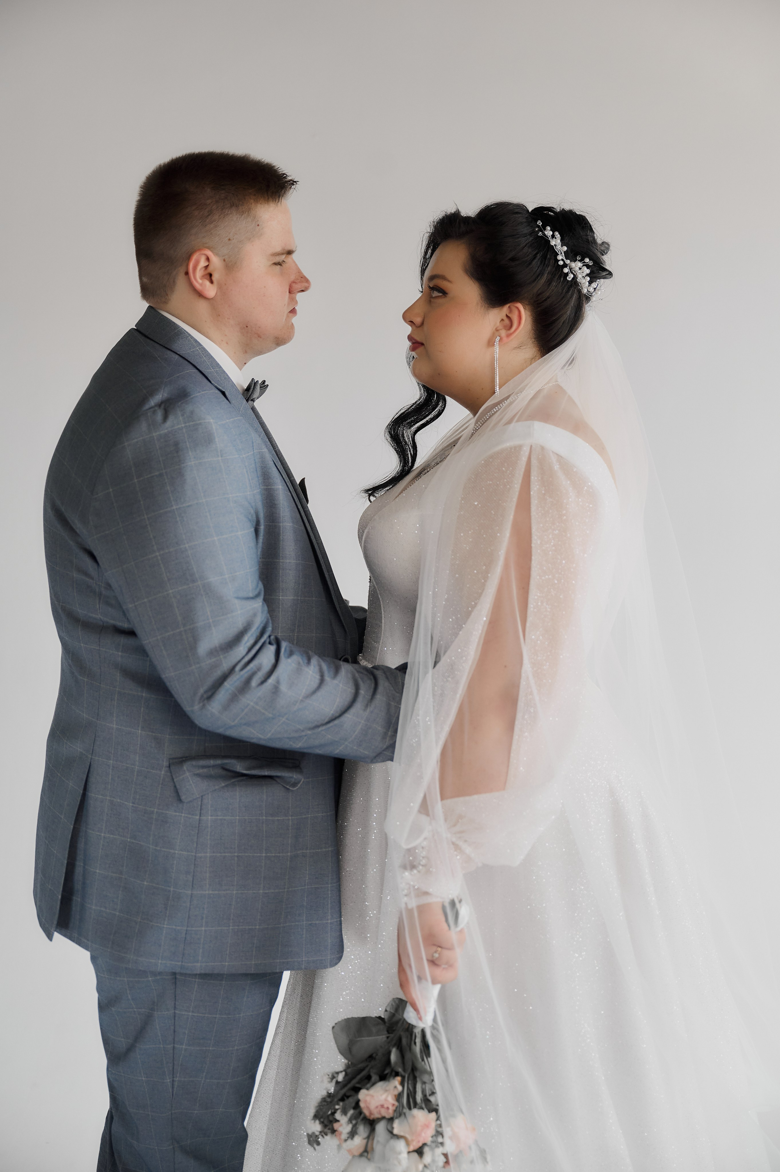 Свадебная фотосессия в студии. Свадебный фотограф в Туле Никита Беляев