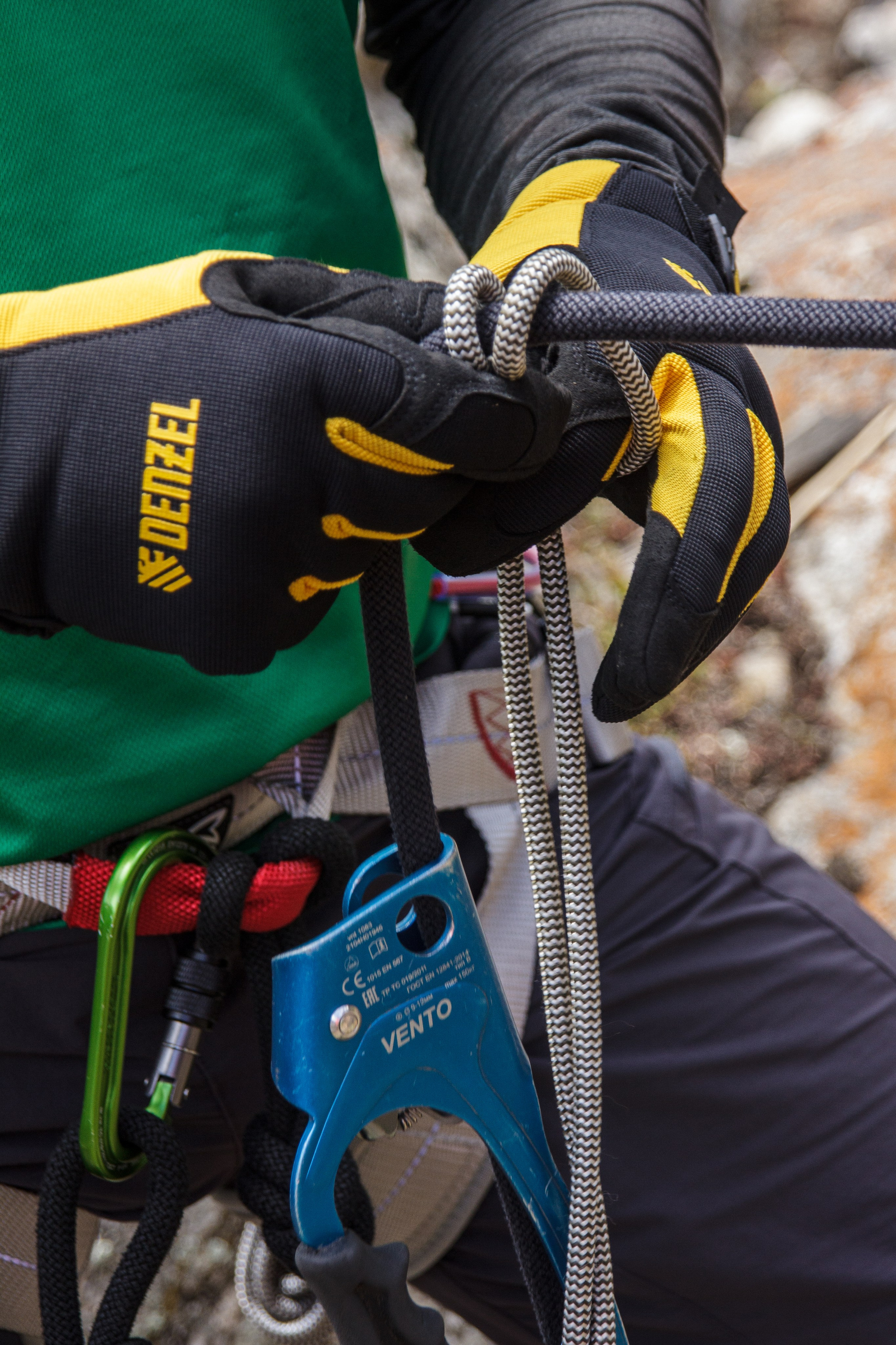 Тренировка на скалах в альплагере (Пример съемки). Фотограф Котий Даниил