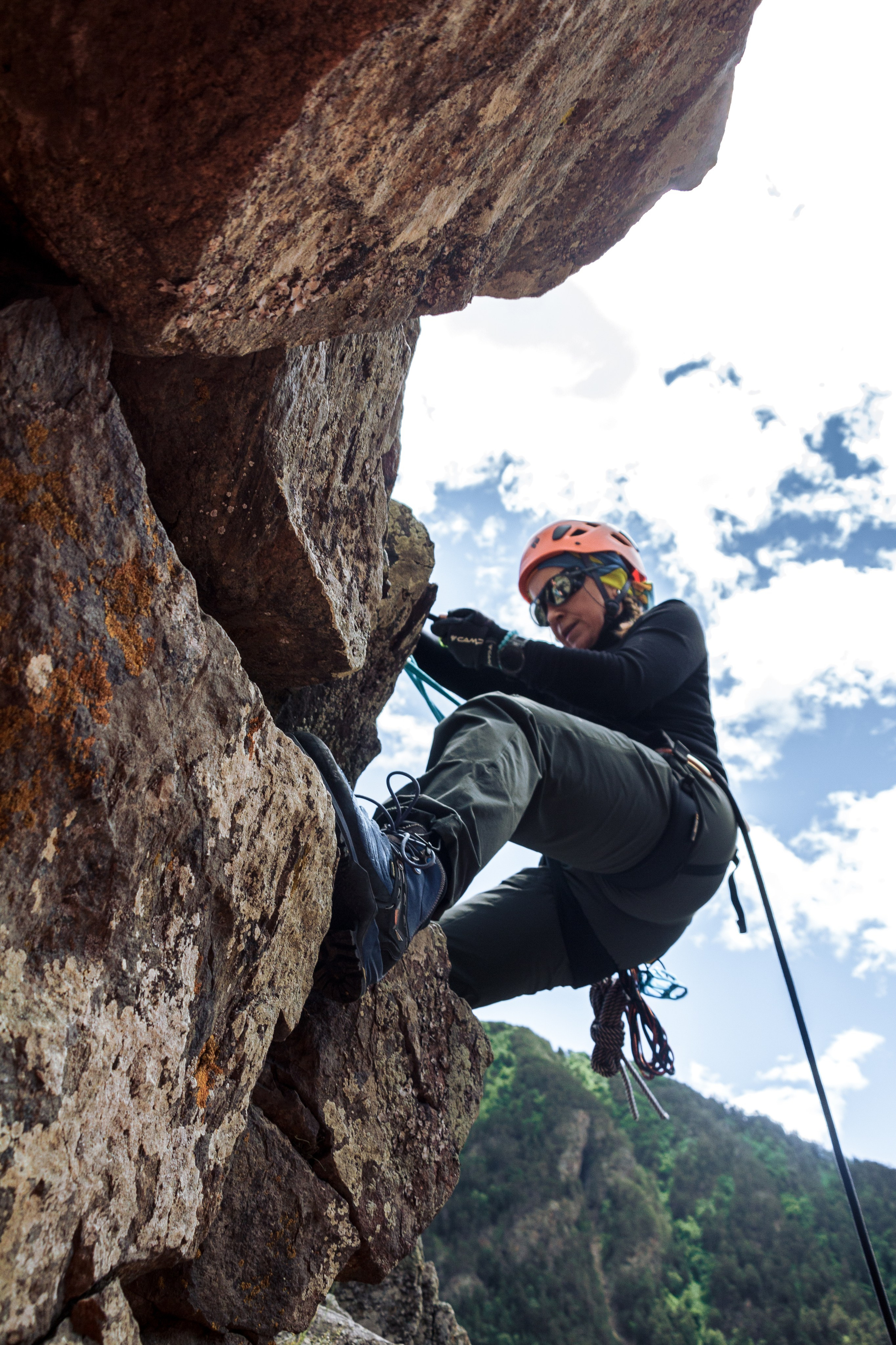 Тренировка на скалах в альплагере (Пример съемки). Фотограф Котий Даниил