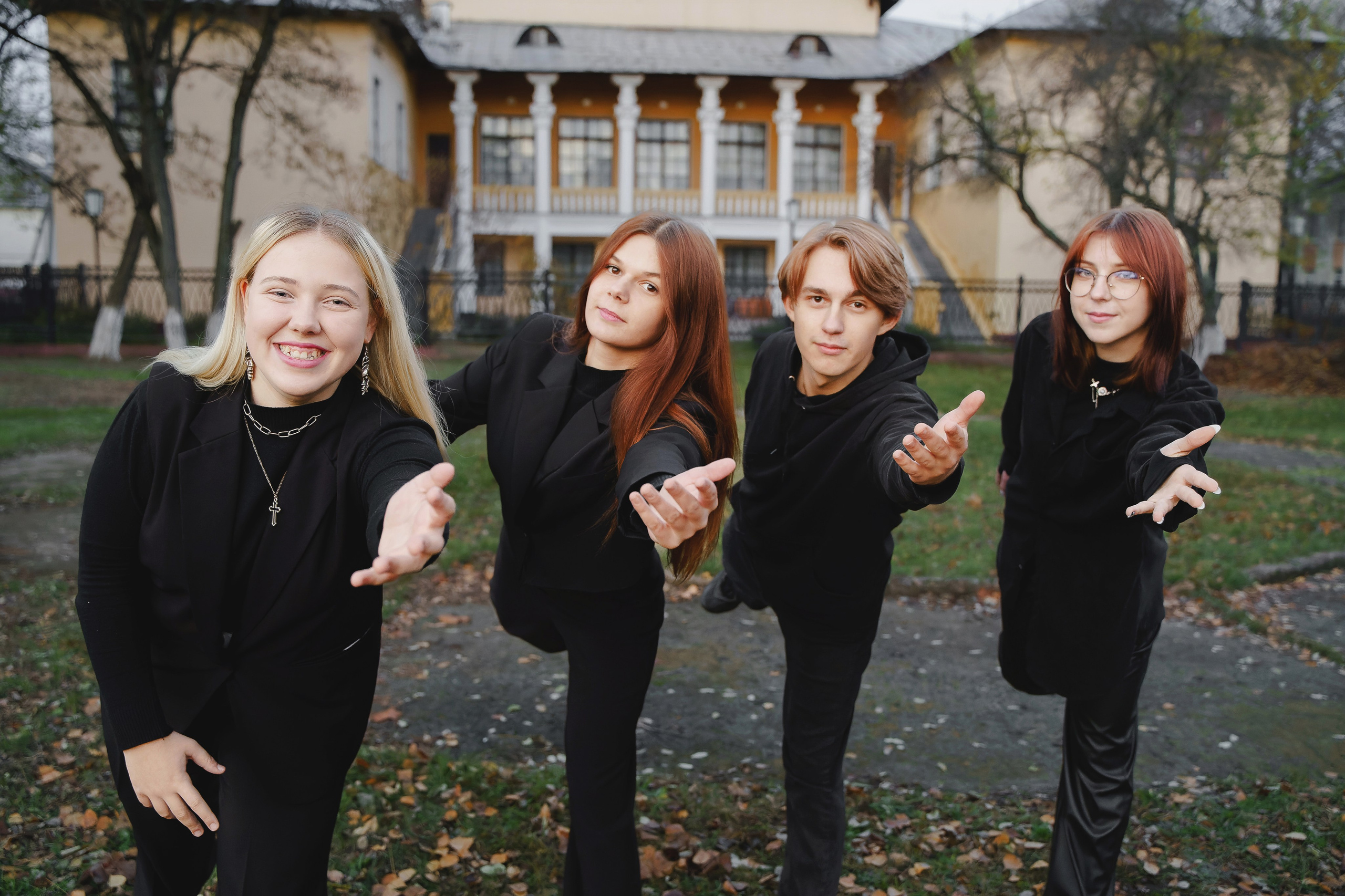 Выпускной альбом для школы. Семейный и свадебный фотограф Минск Юрий Прилепов. Выпускные альбомы!