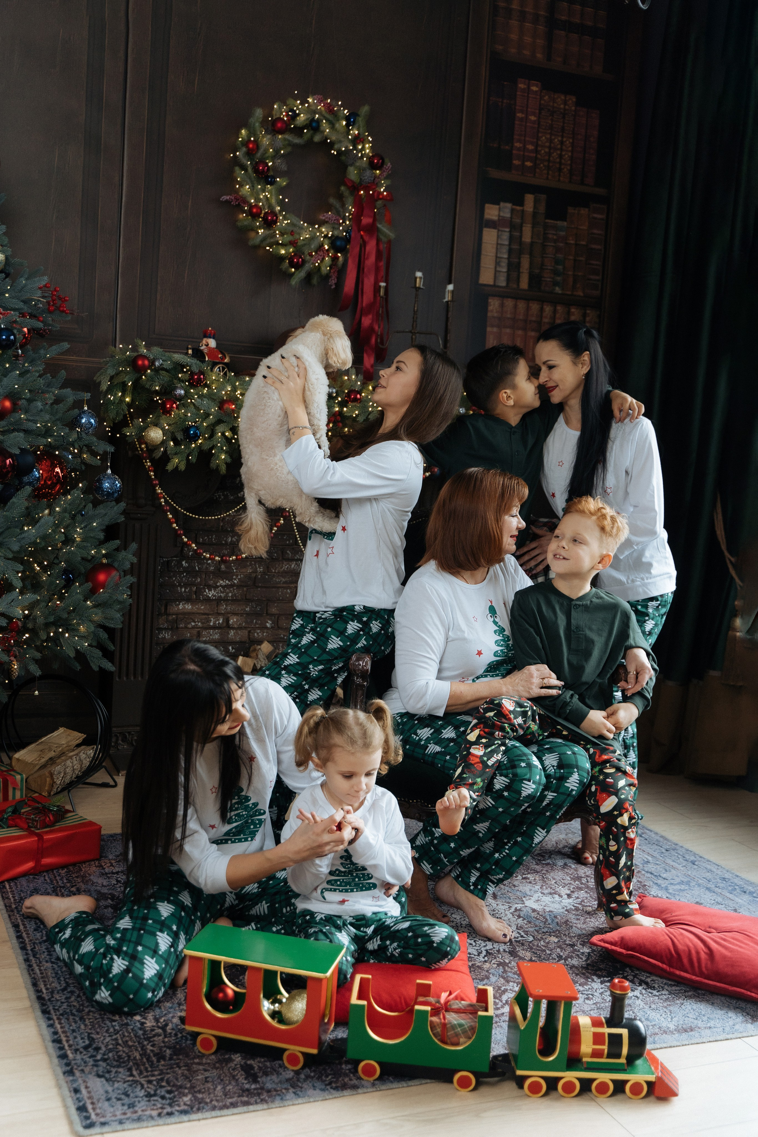 Новогодняя фотосессия большой семьей. Свадебный и семейный фотограф в Севастополе и в Крыму