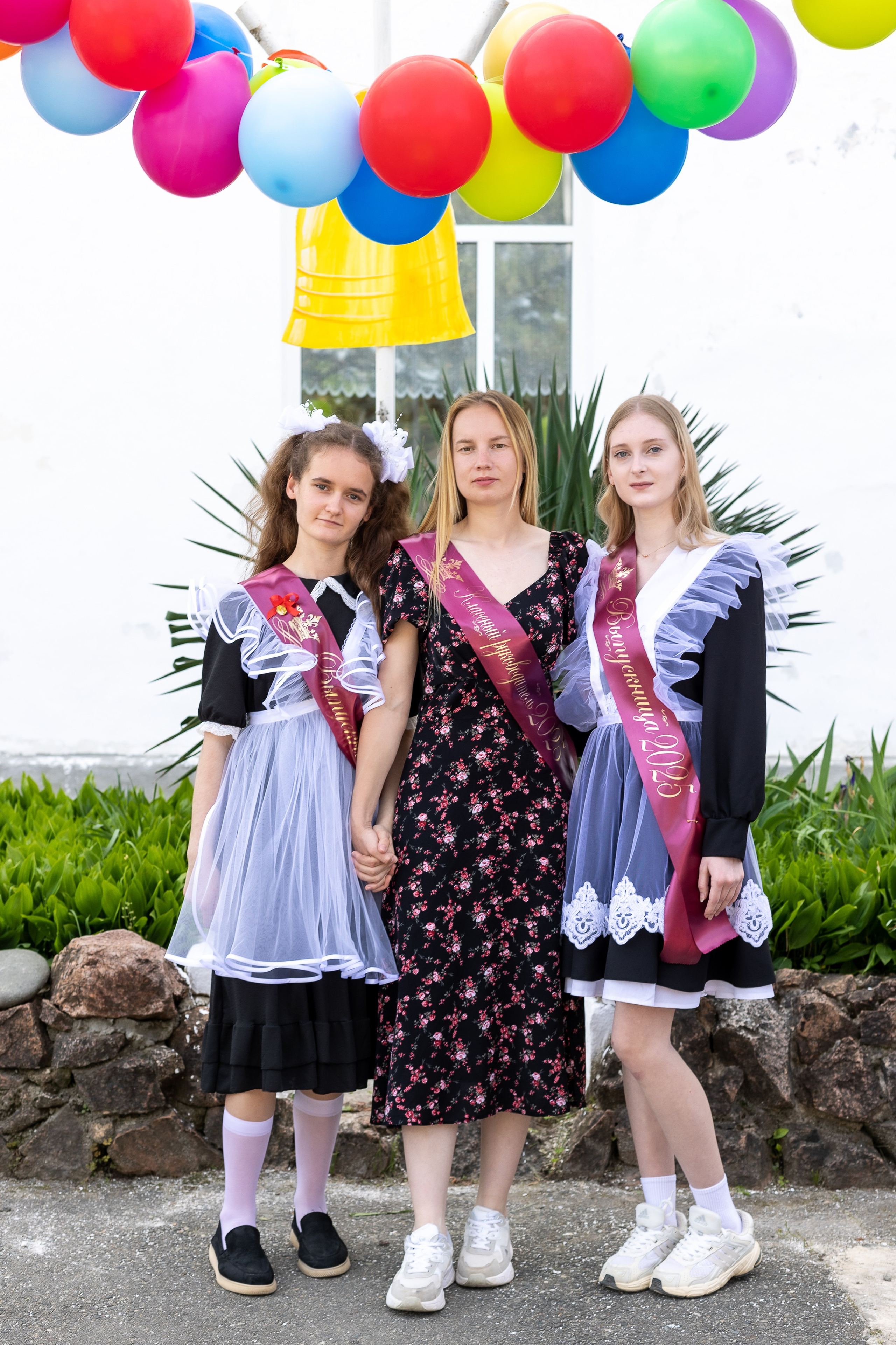 Последний звонок. Выпускные альбомы Майкоп, Краснодар Елена Золотарева