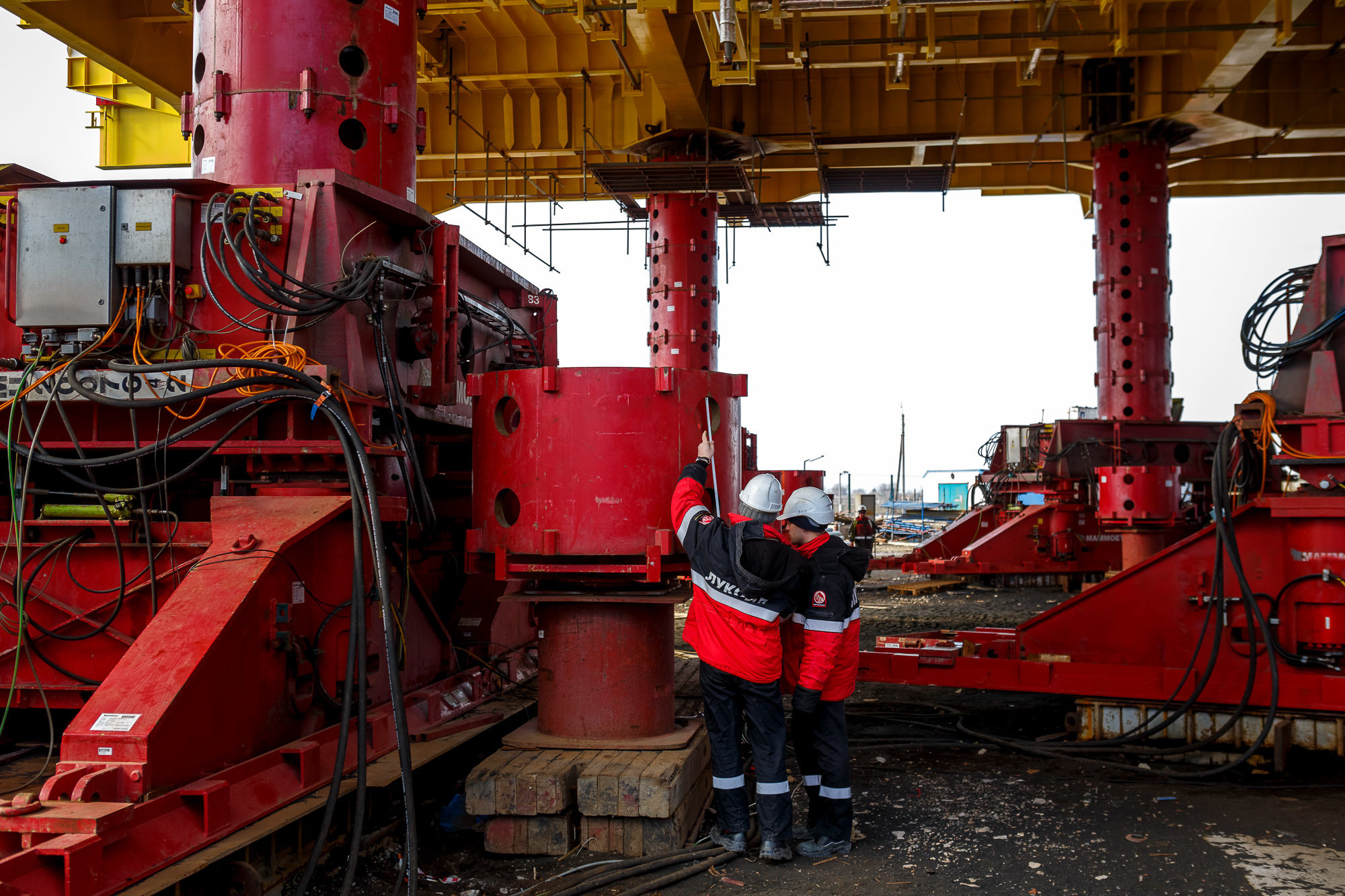 Mammoet подъем верхнего строения. Фотограф в Астрахани