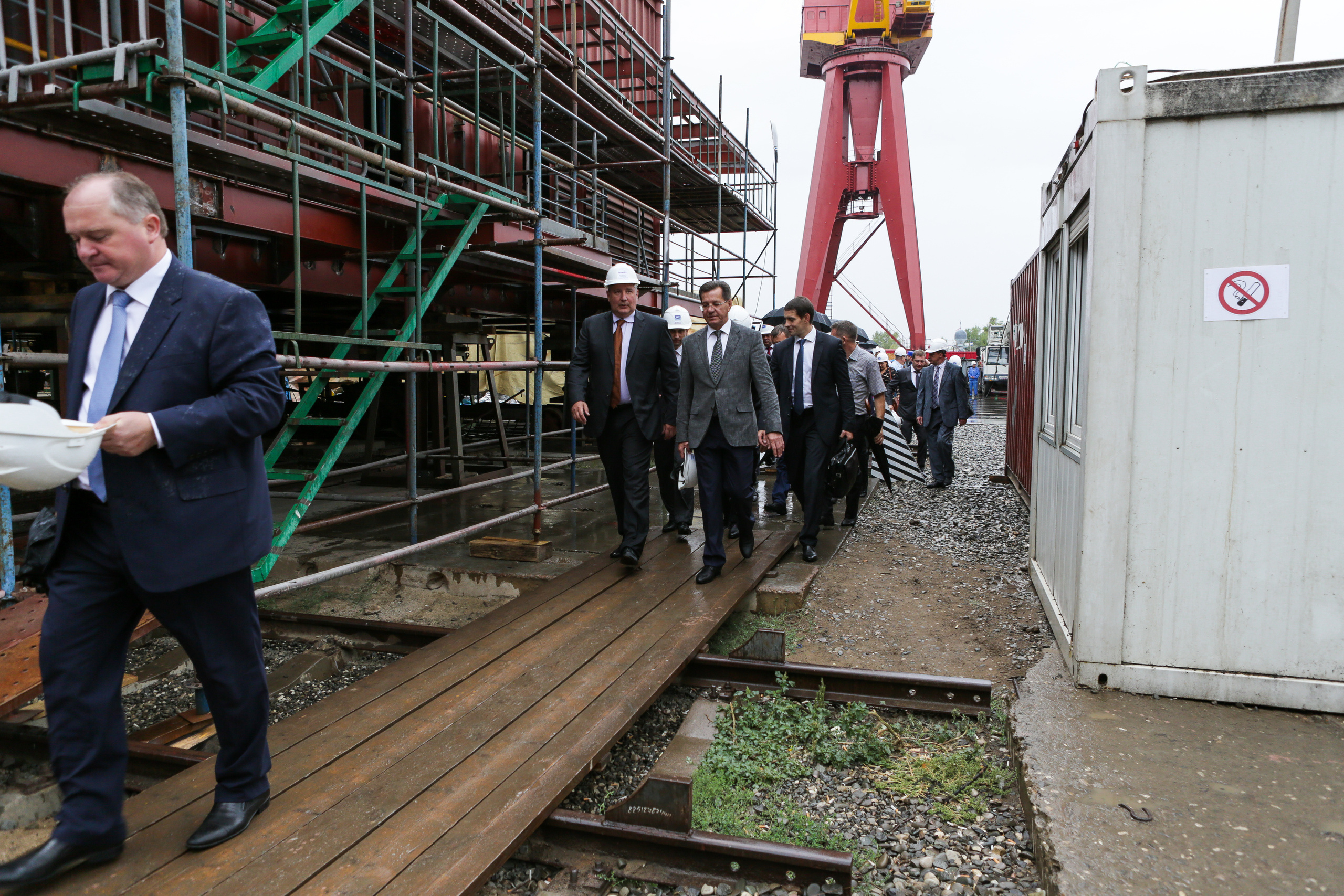 Визит Д.Рогозина на АСПО. Фотограф в Астрахани