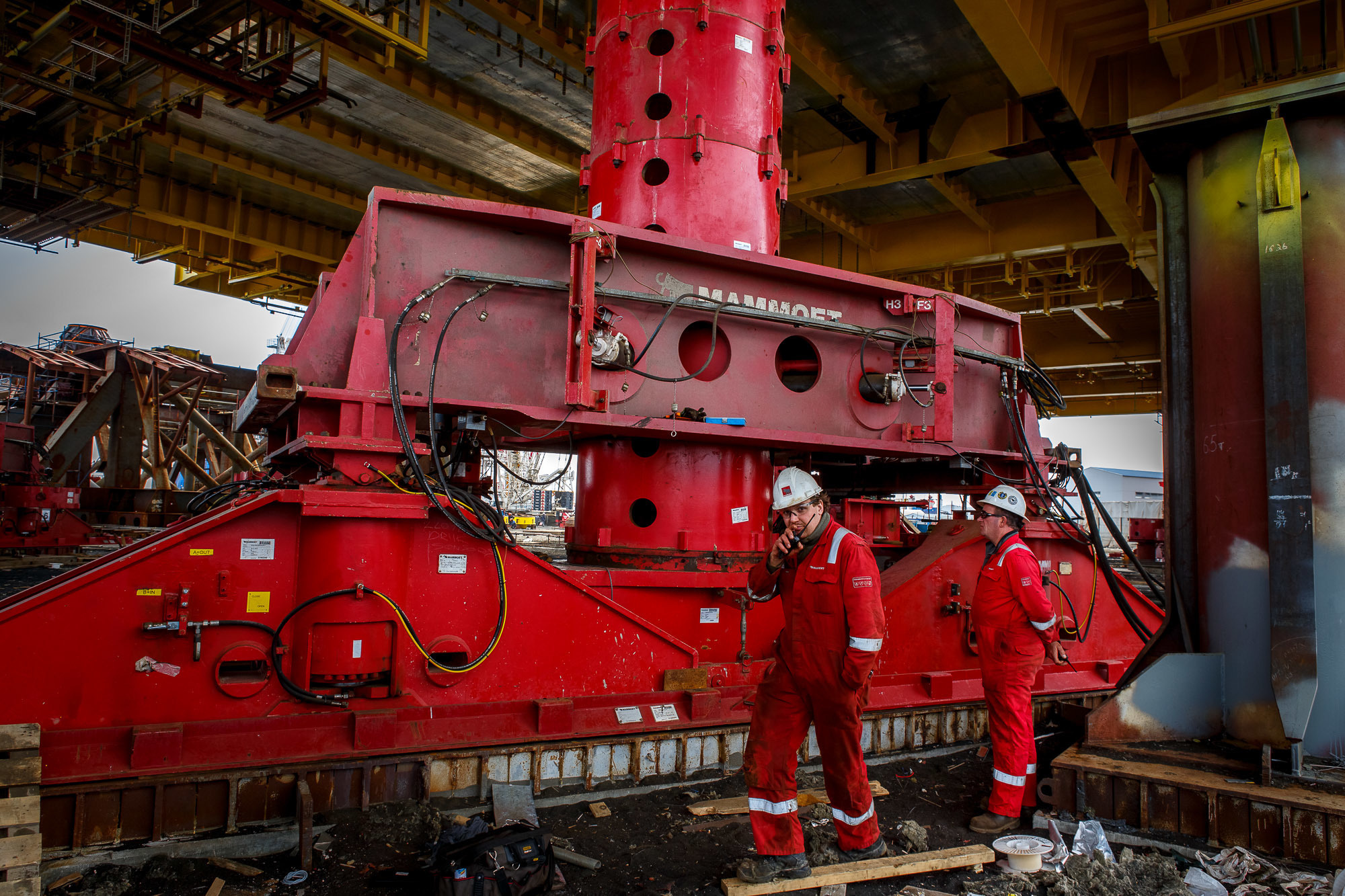 Mammoet подъем верхнего строения. Фотограф в Астрахани