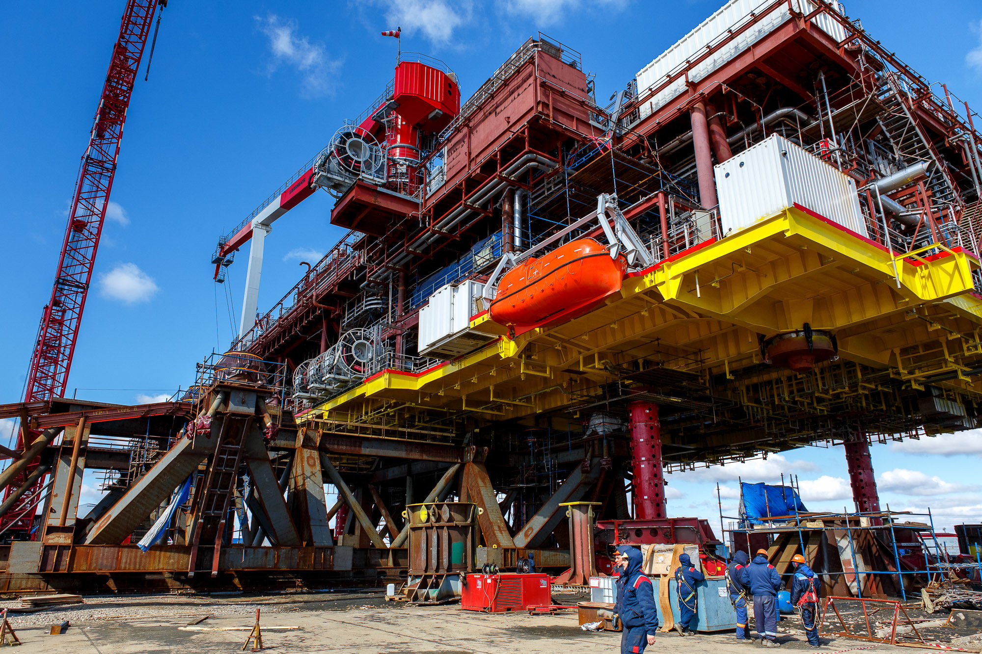 Mammoet подъем верхнего строения. Фотограф в Астрахани