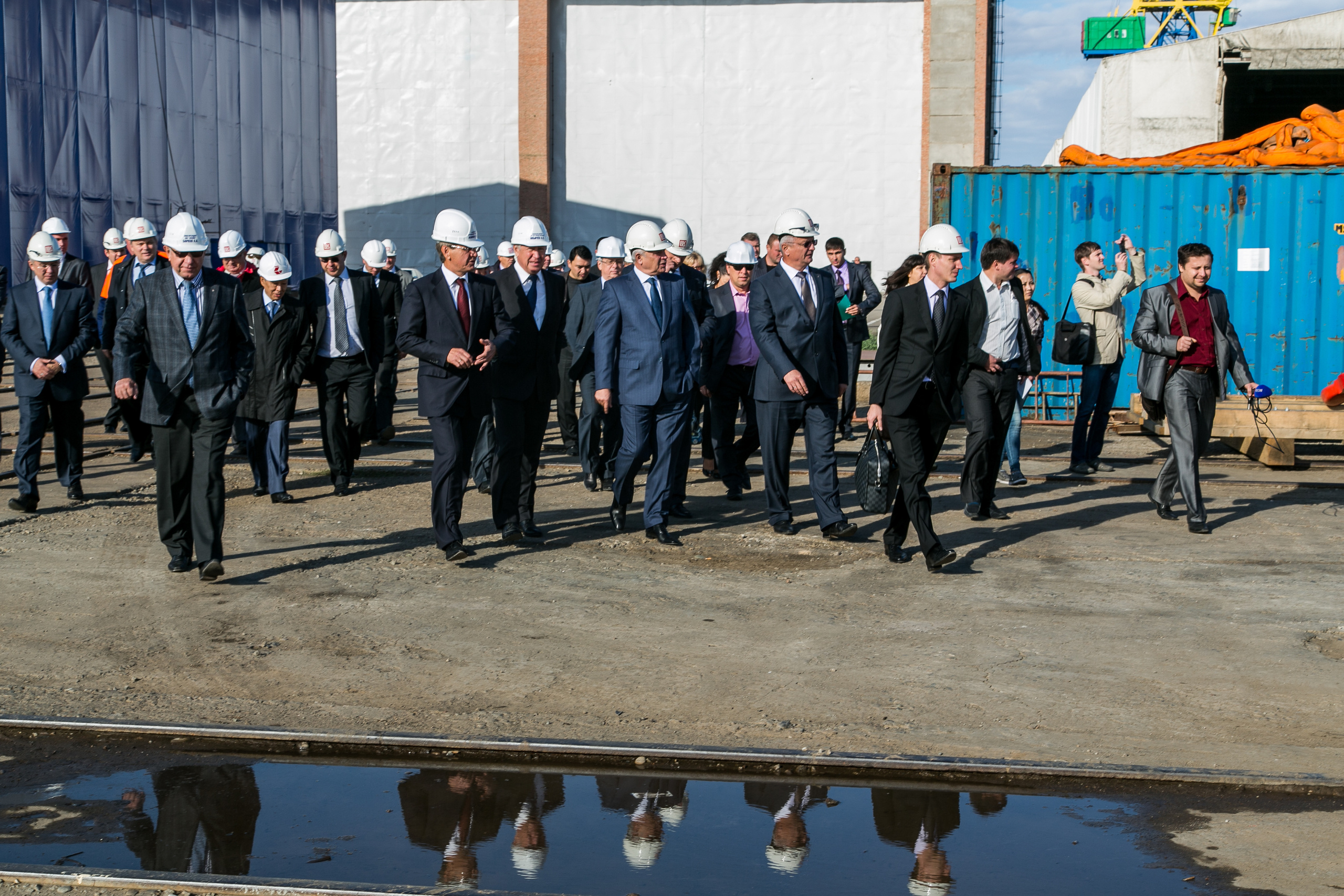 Визит В.Алекперова на CCP "Красные Баррикады". Фотограф в Астрахани