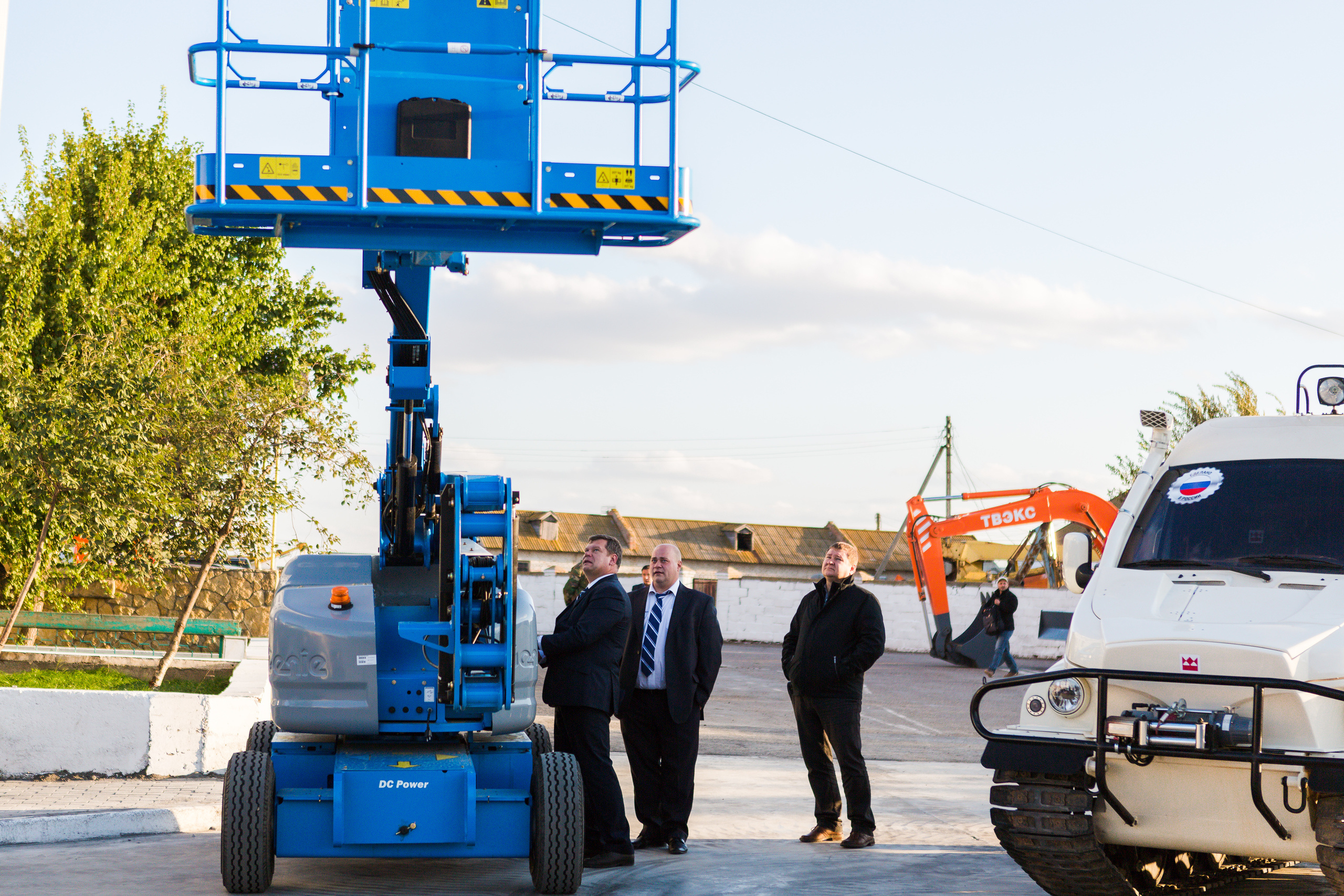 Открытие салона продаж и сервиса "Автоспецтехника". Фотограф в Астрахани