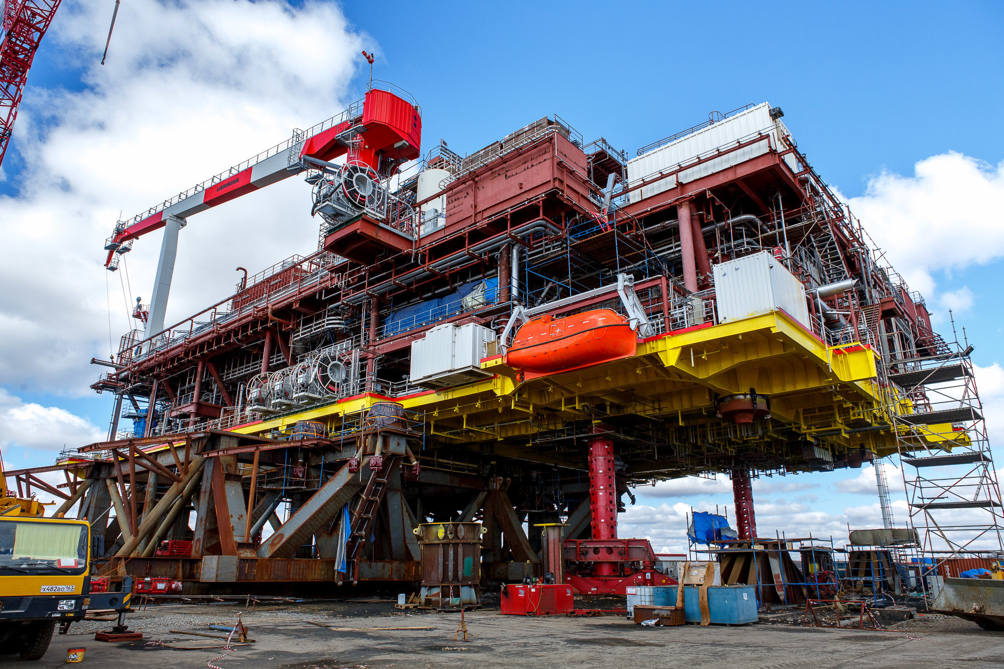 Mammoet подъем верхнего строения. Фотограф в Астрахани