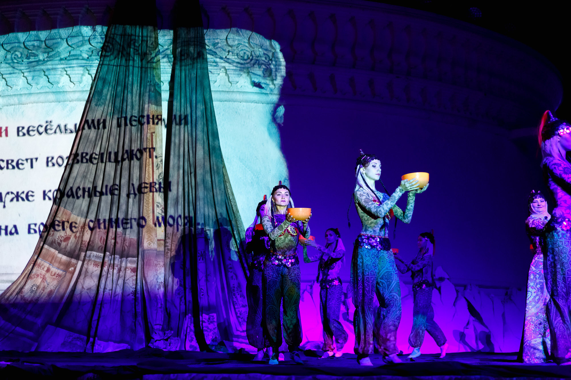 Сказание о полку Игореве. Фотограф в Астрахани