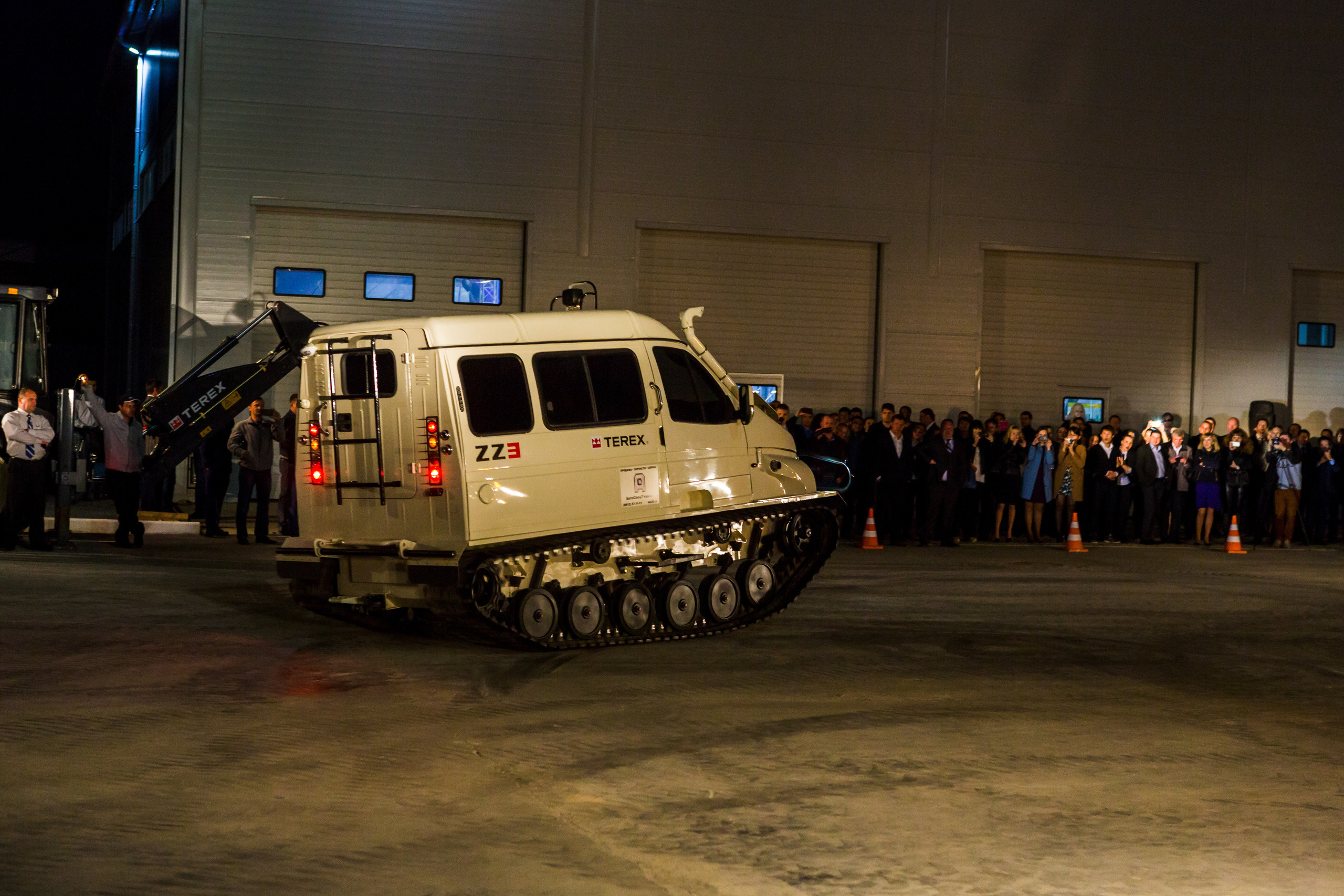 Открытие салона продаж и сервиса "Автоспецтехника". Фотограф в Астрахани