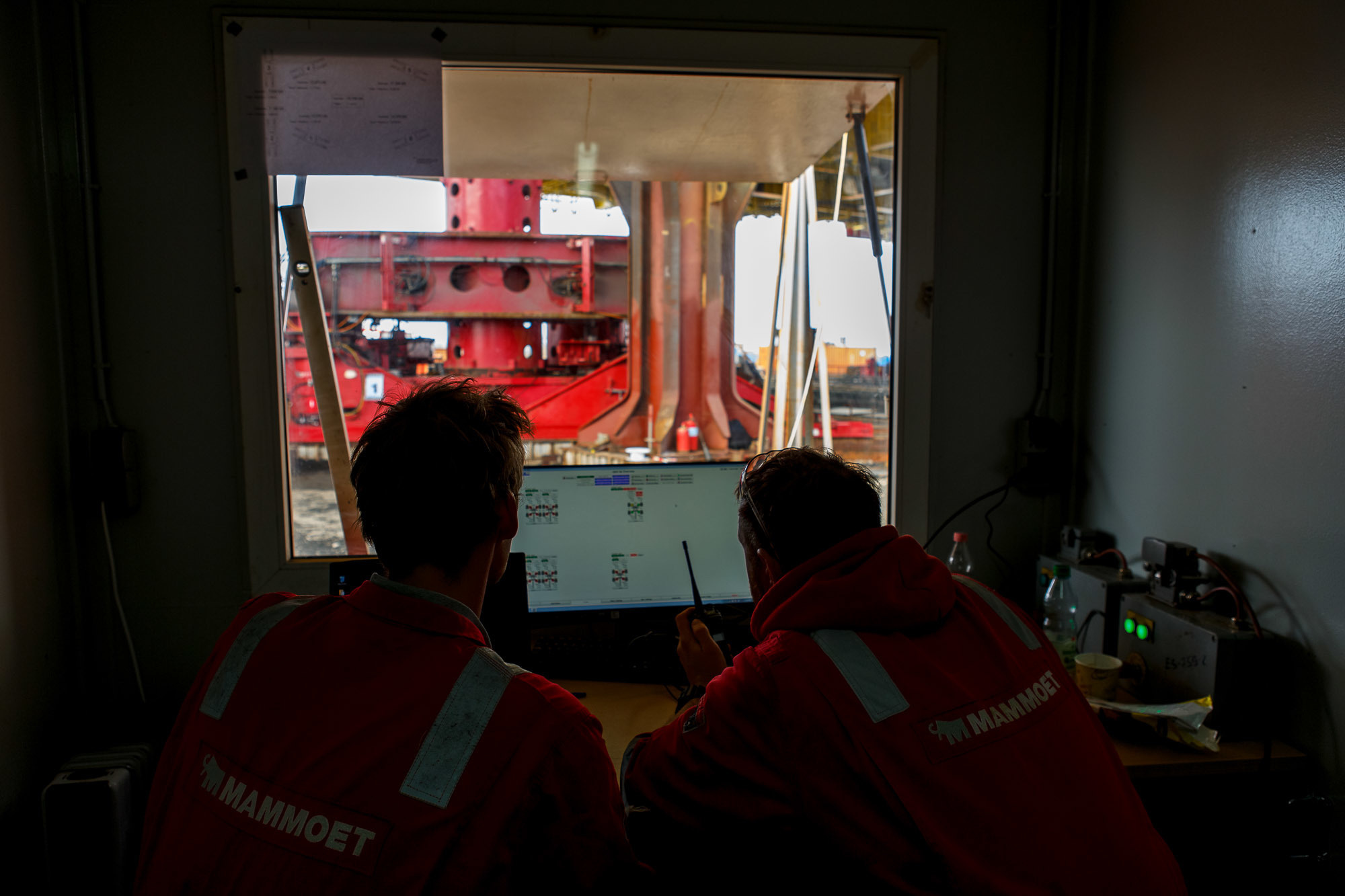 Mammoet подъем верхнего строения. Фотограф в Астрахани