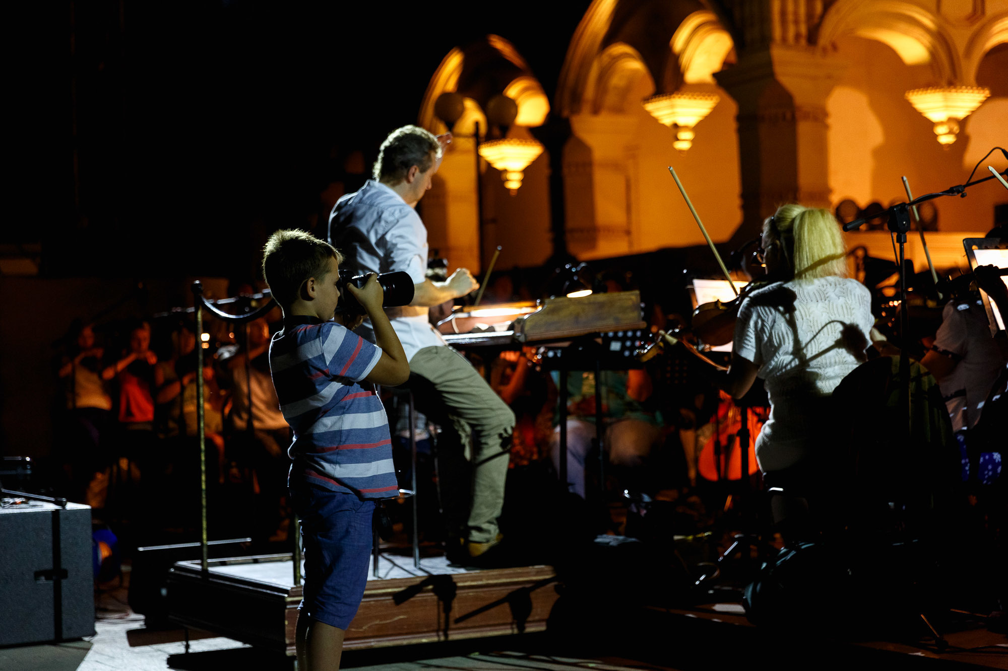 Сказание о полку Игореве. Фотограф в Астрахани