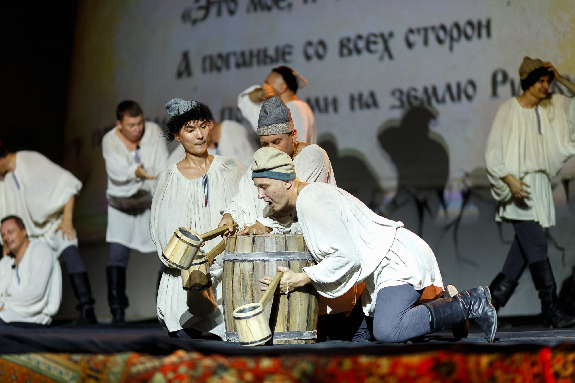 Сказание о полку Игореве. Фотограф в Астрахани