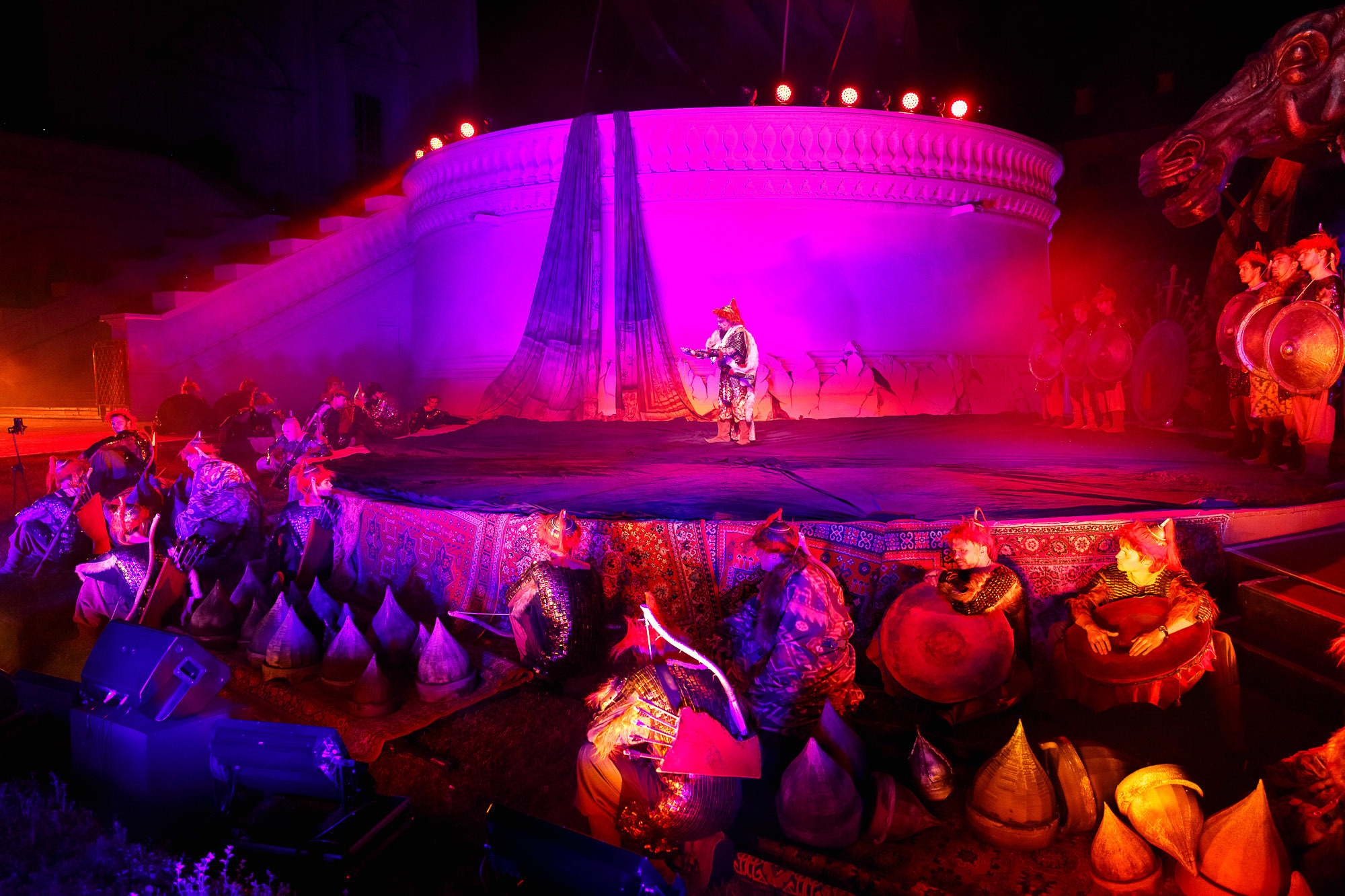 Сказание о полку Игореве. Фотограф в Астрахани