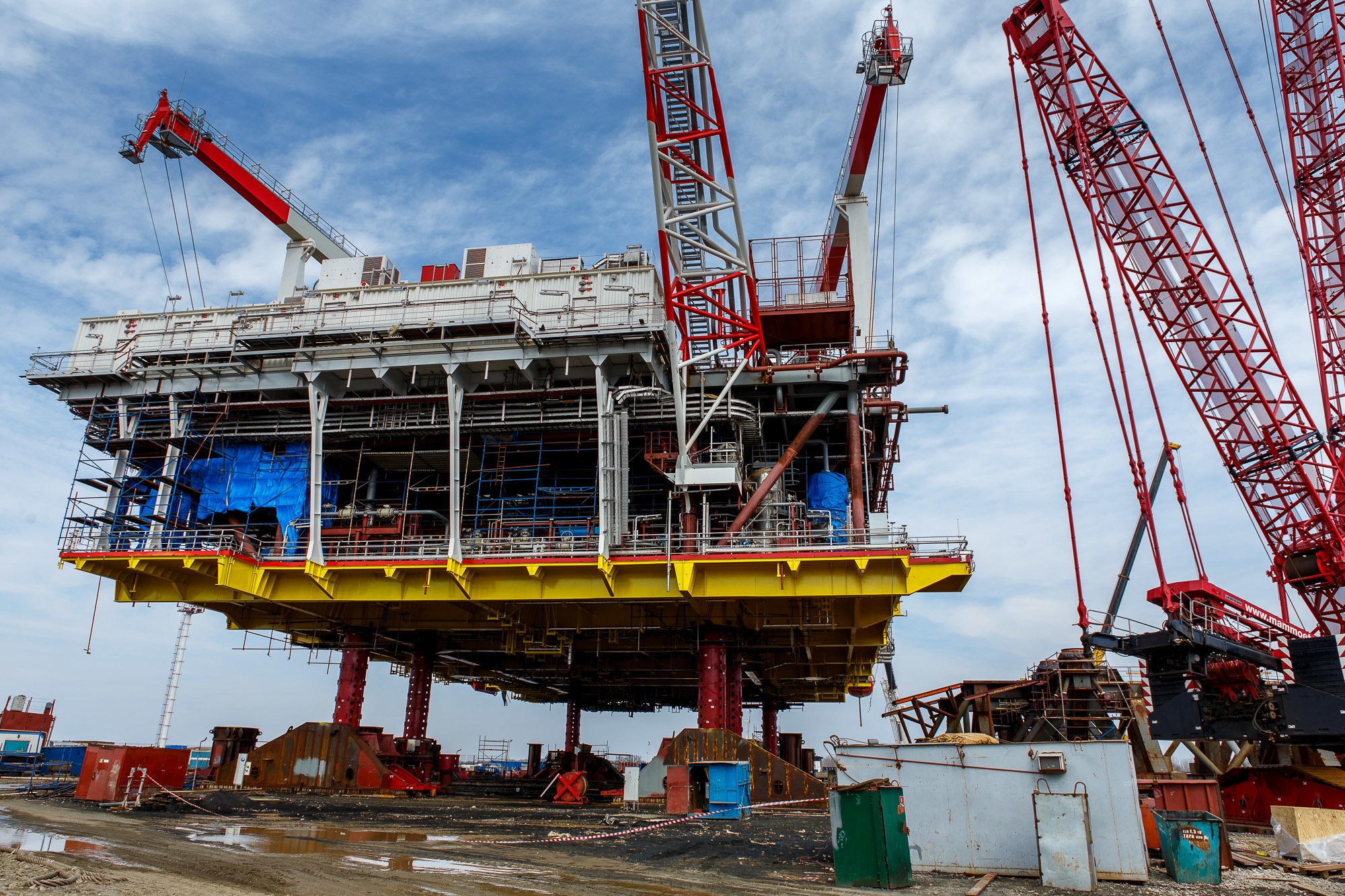 Mammoet подъем верхнего строения. Фотограф в Астрахани