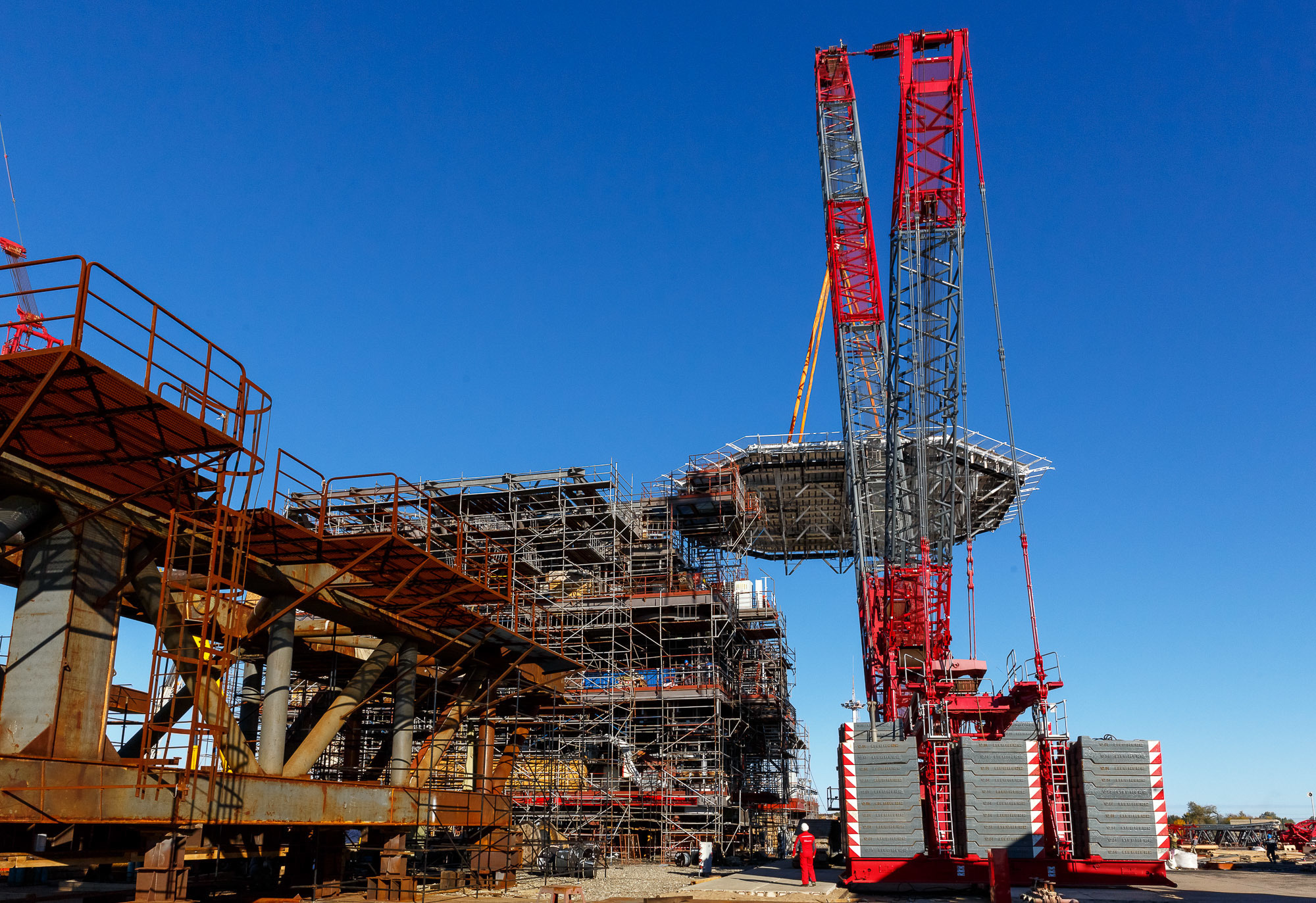 КГК установка вертолетной площадки. Фотограф в Астрахани