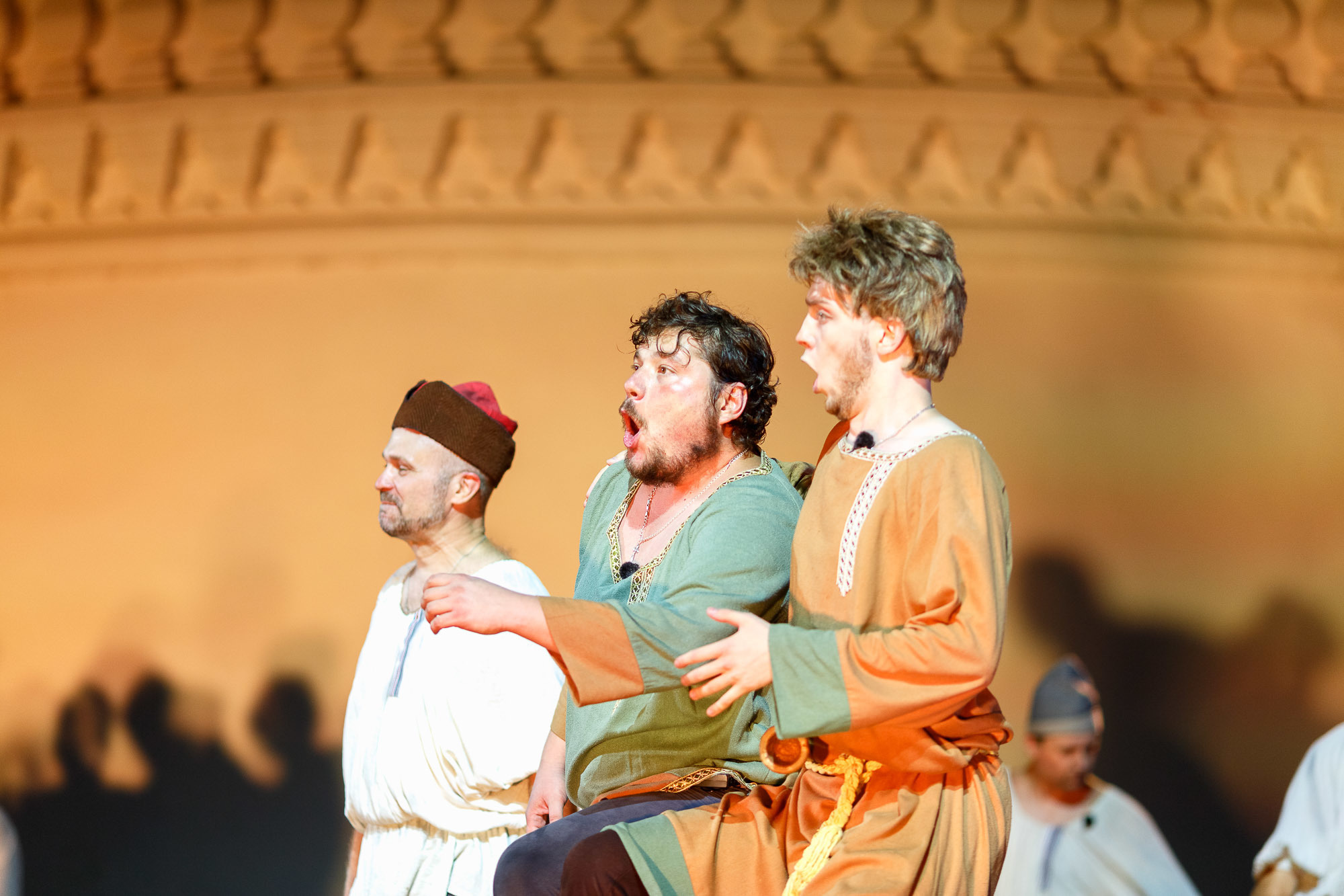 Сказание о полку Игореве. Фотограф в Астрахани