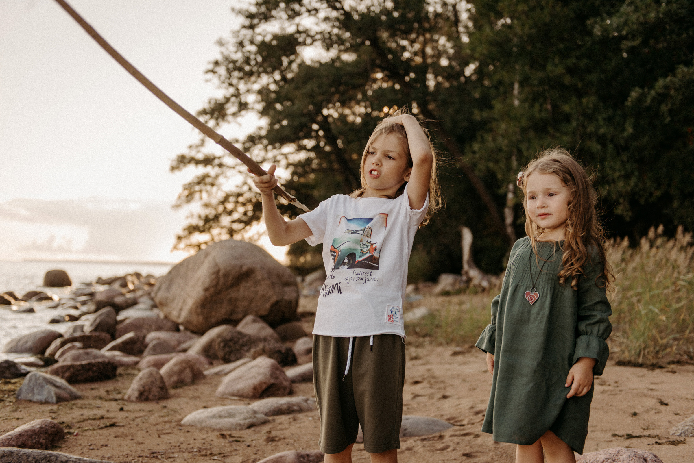 семейная фотосессия на финском заливе, семейная фотопрогулка на заливе, семейная фотосъёмка