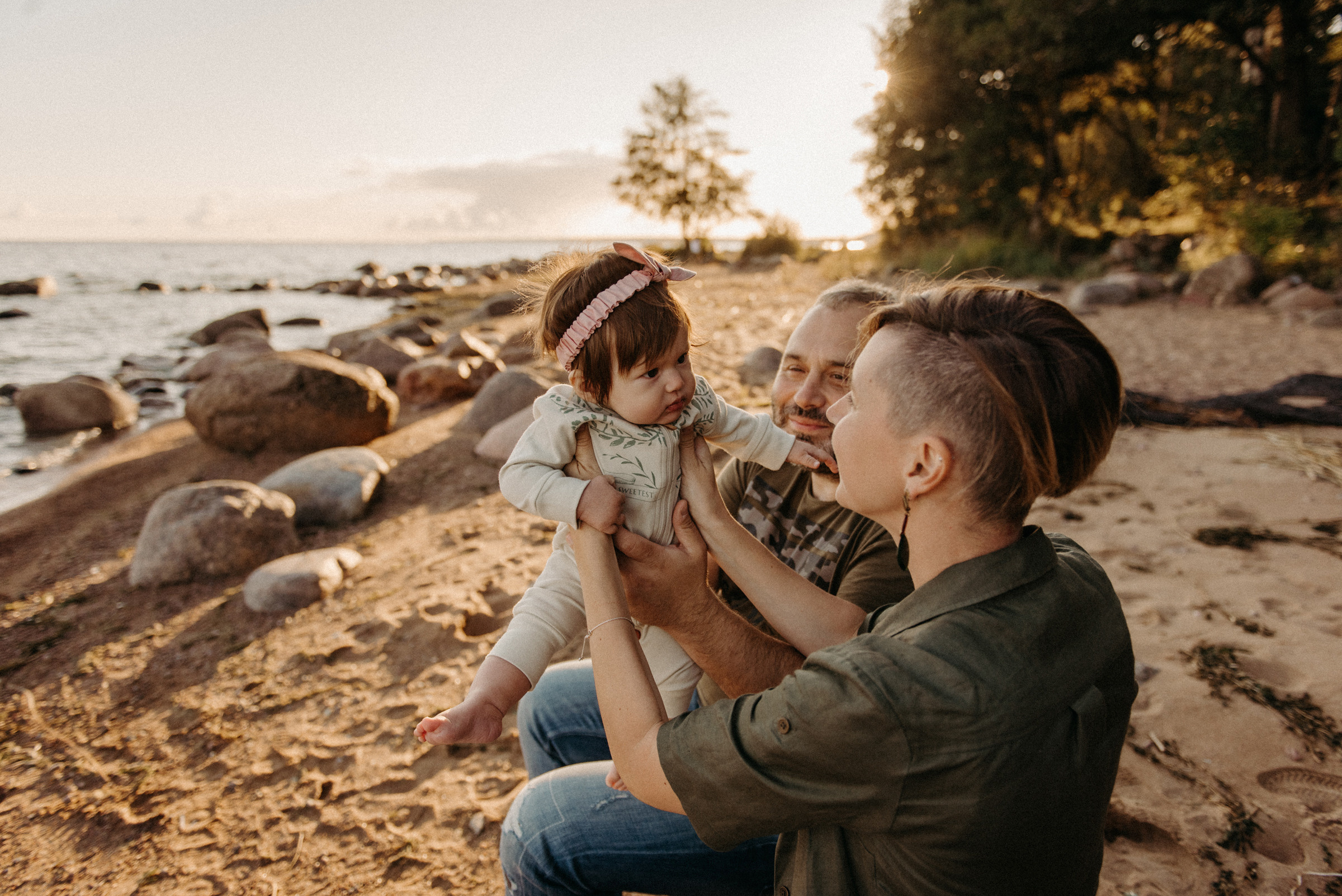 семейная фотосессия на финском заливе, семейная фотопрогулка на заливе, семейная фотосъёмка