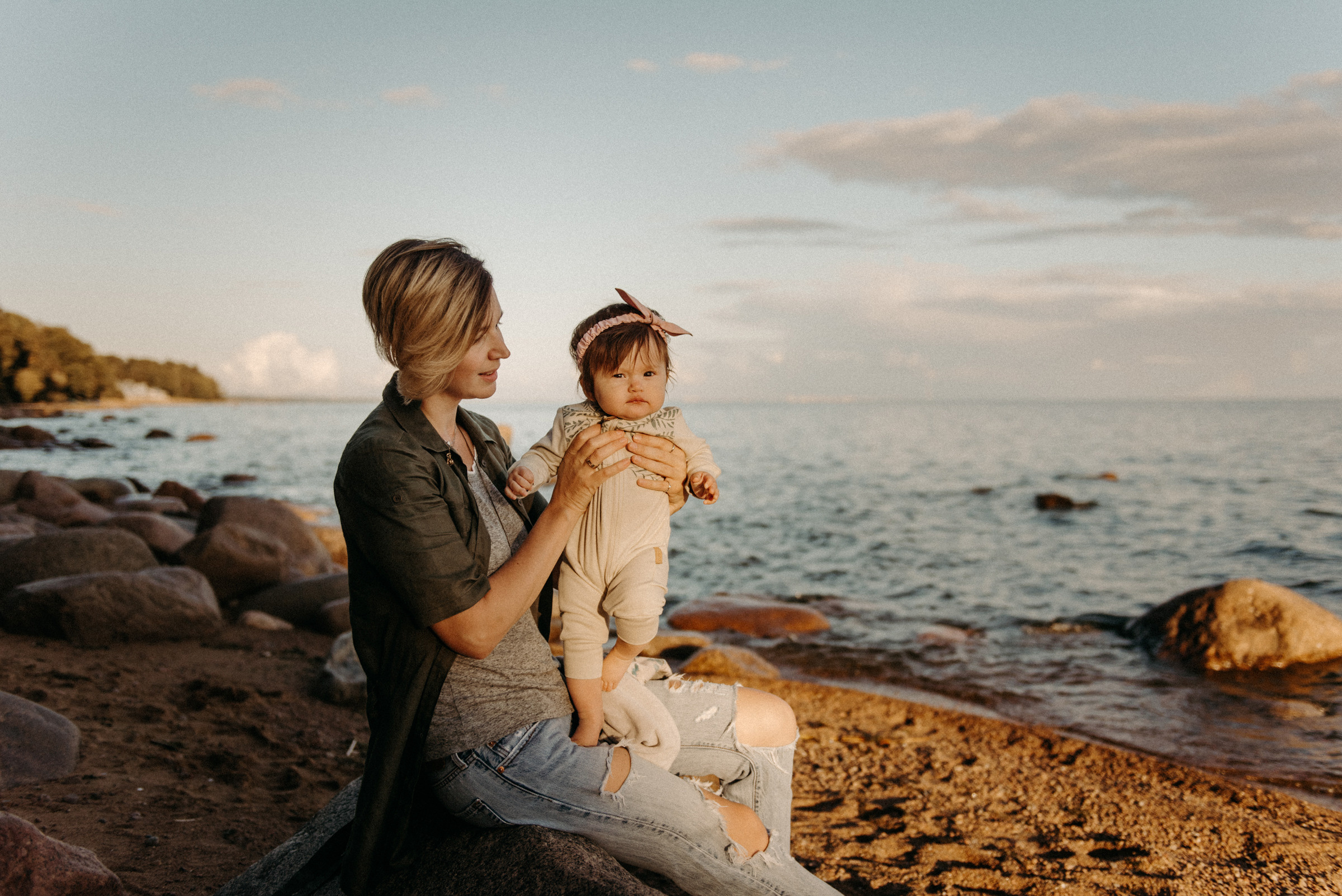 семейная фотосессия на финском заливе, семейная фотопрогулка на заливе, семейная фотосъёмка