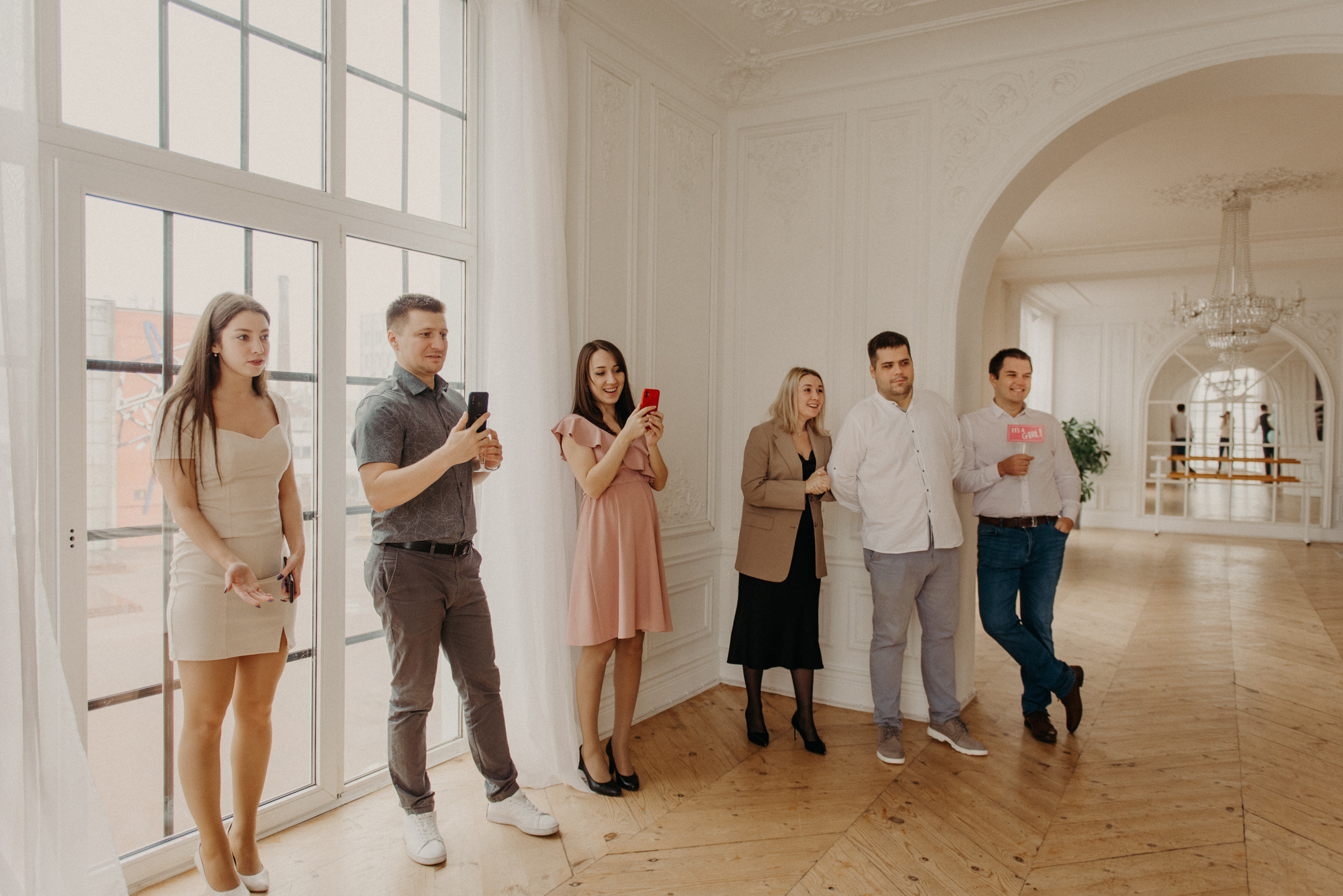 фотосессия в ожидании чуда в фотостудии, фотосъёмка беременности