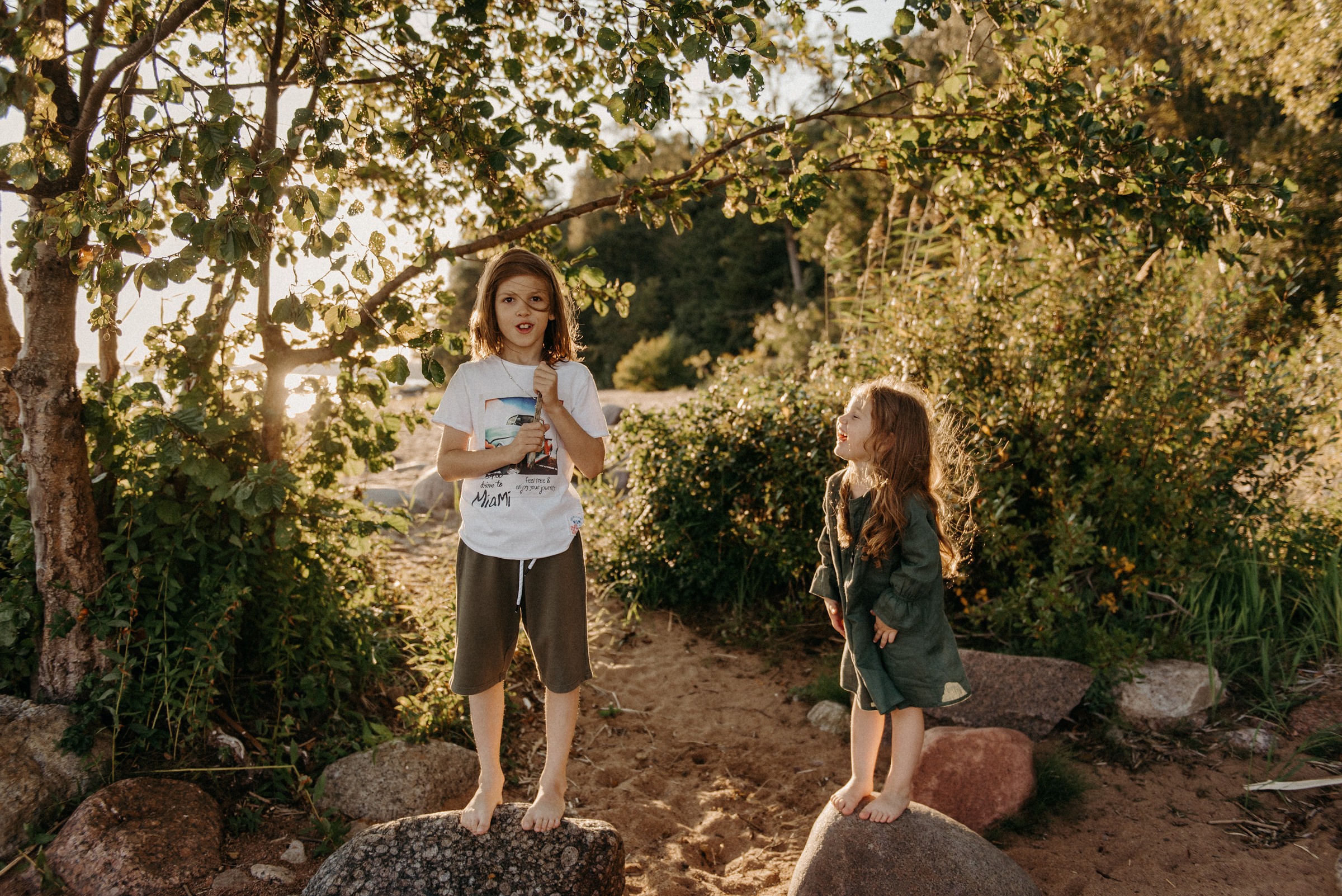 семейная фотосессия на финском заливе, семейная фотопрогулка на заливе, семейная фотосъёмка