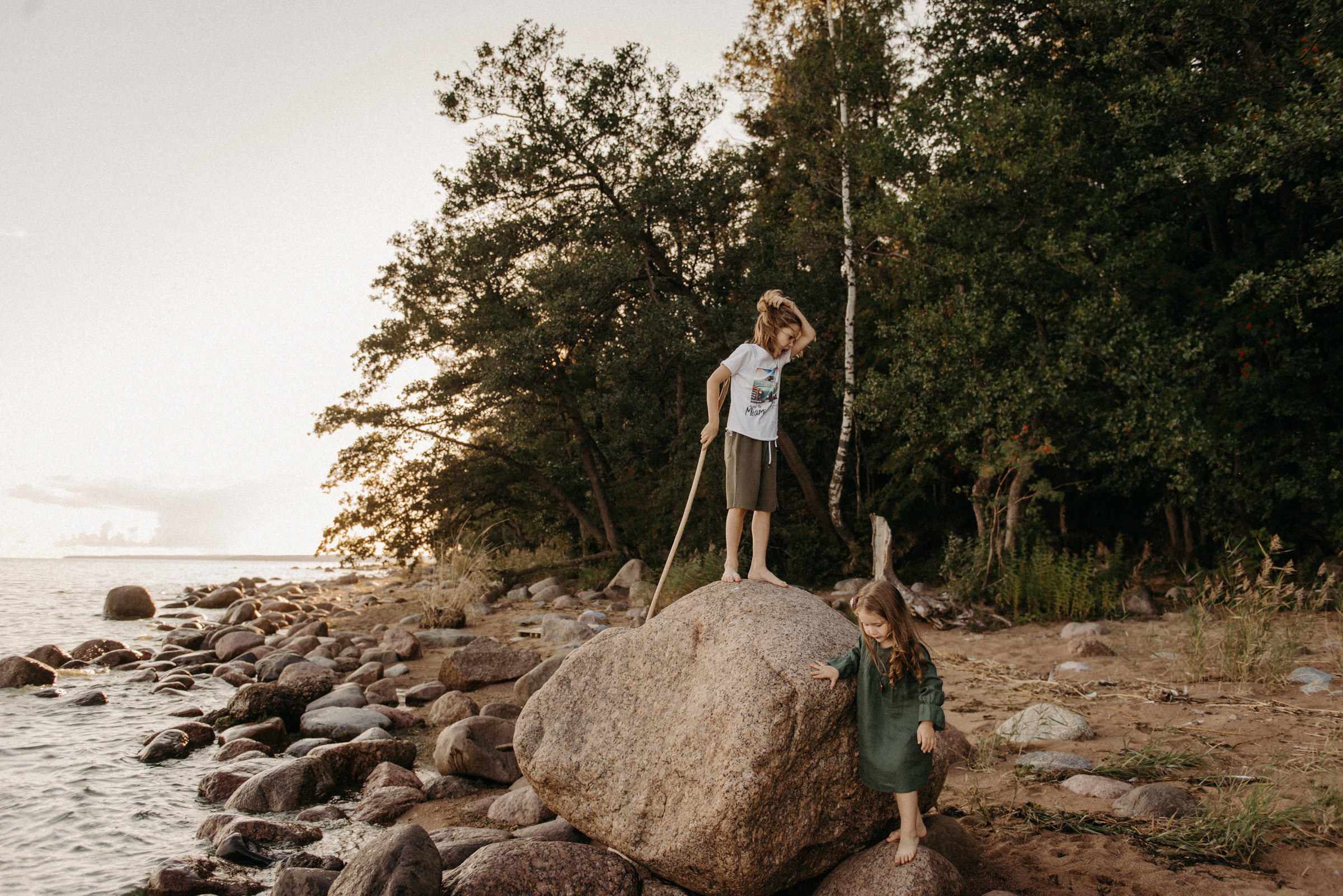 семейная фотосессия на финском заливе, семейная фотопрогулка на заливе, семейная фотосъёмка