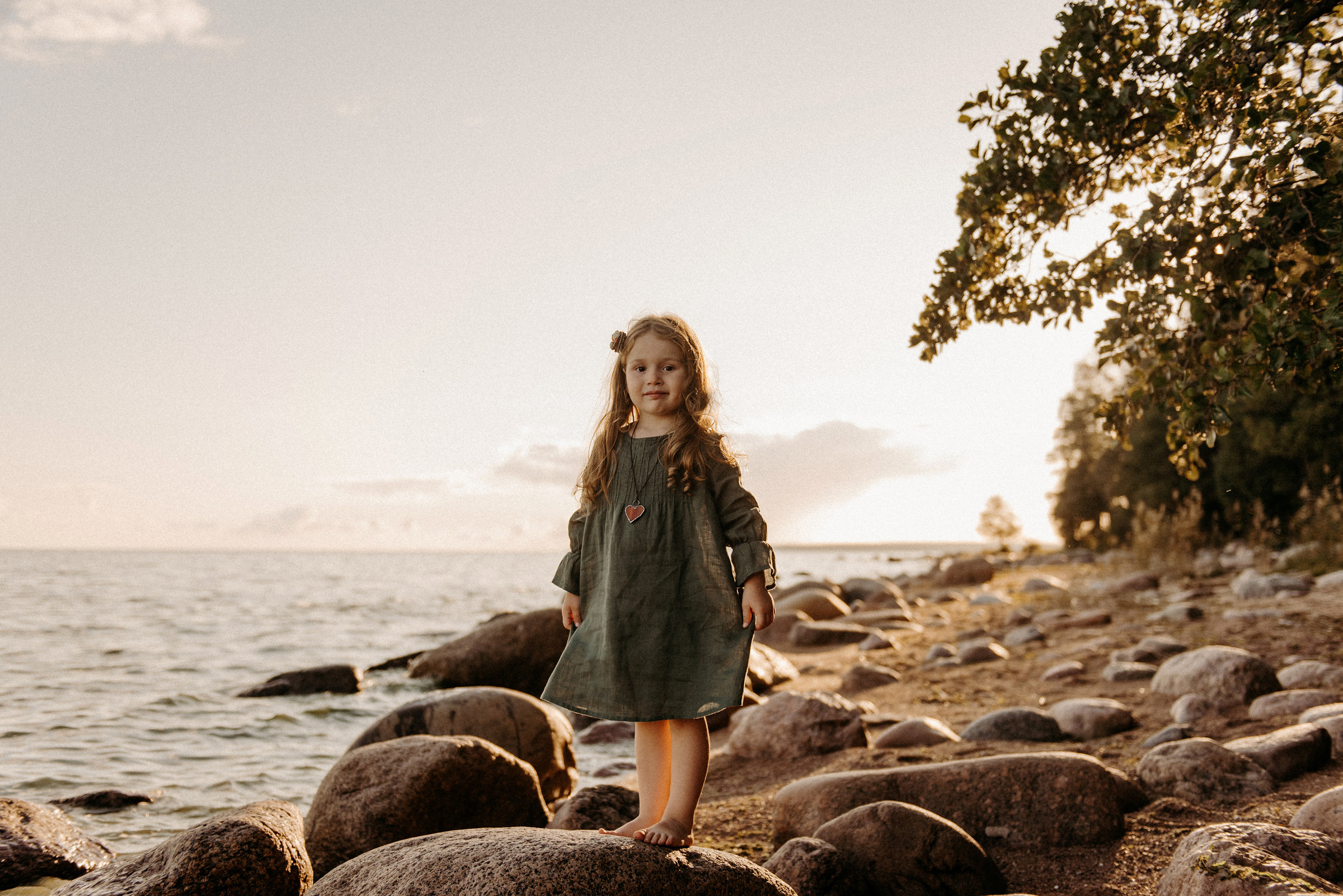 семейная фотосессия на финском заливе, семейная фотопрогулка на заливе, семейная фотосъёмка