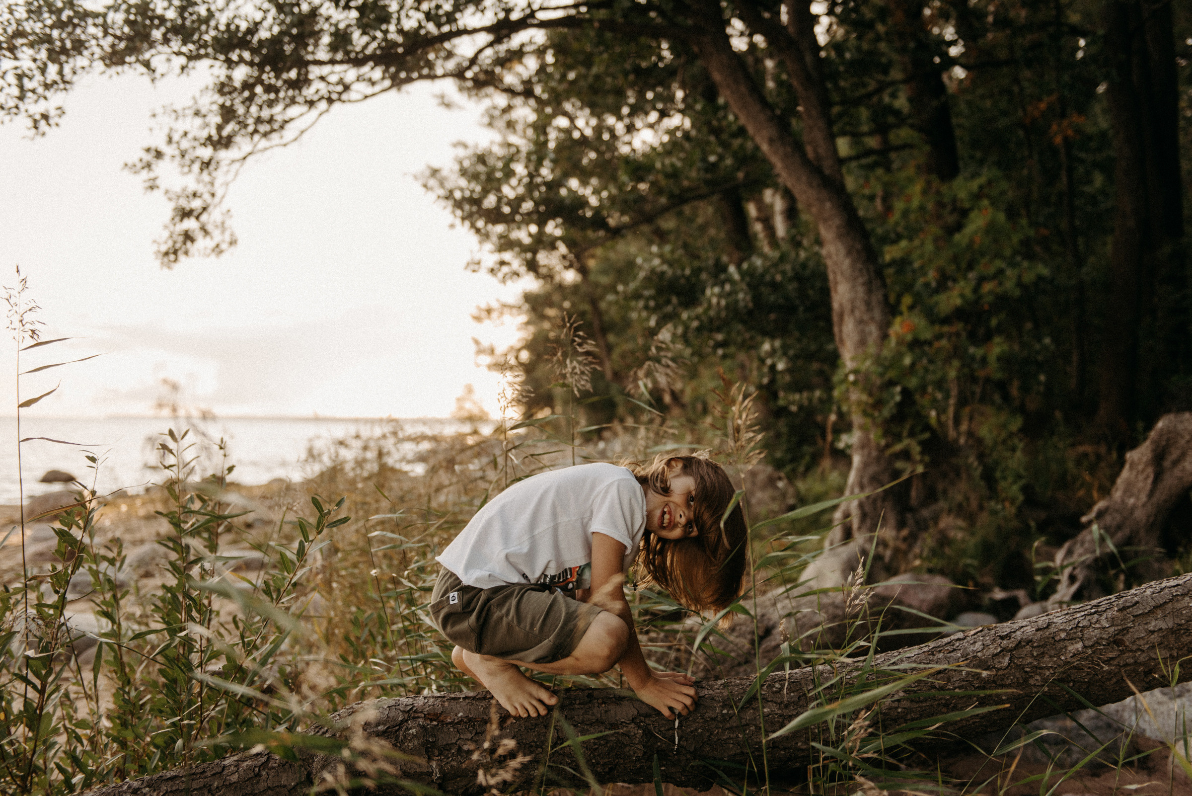 семейная фотосессия на финском заливе, семейная фотопрогулка на заливе, семейная фотосъёмка