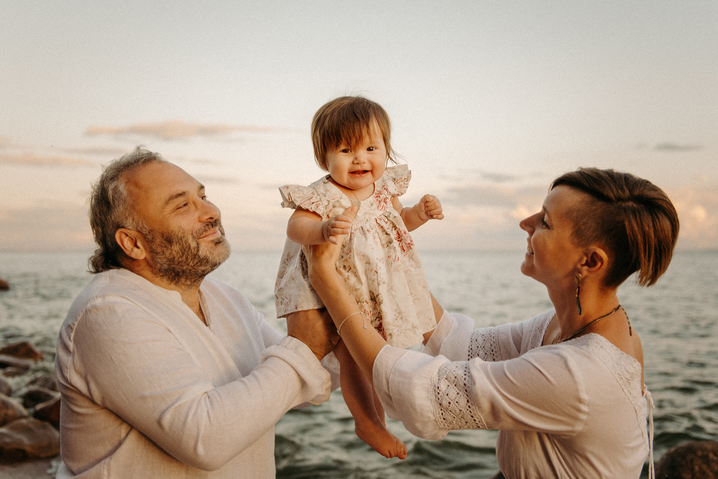 семейная фотосессия на финском заливе, семейная фотопрогулка на заливе, семейная фотосъёмка