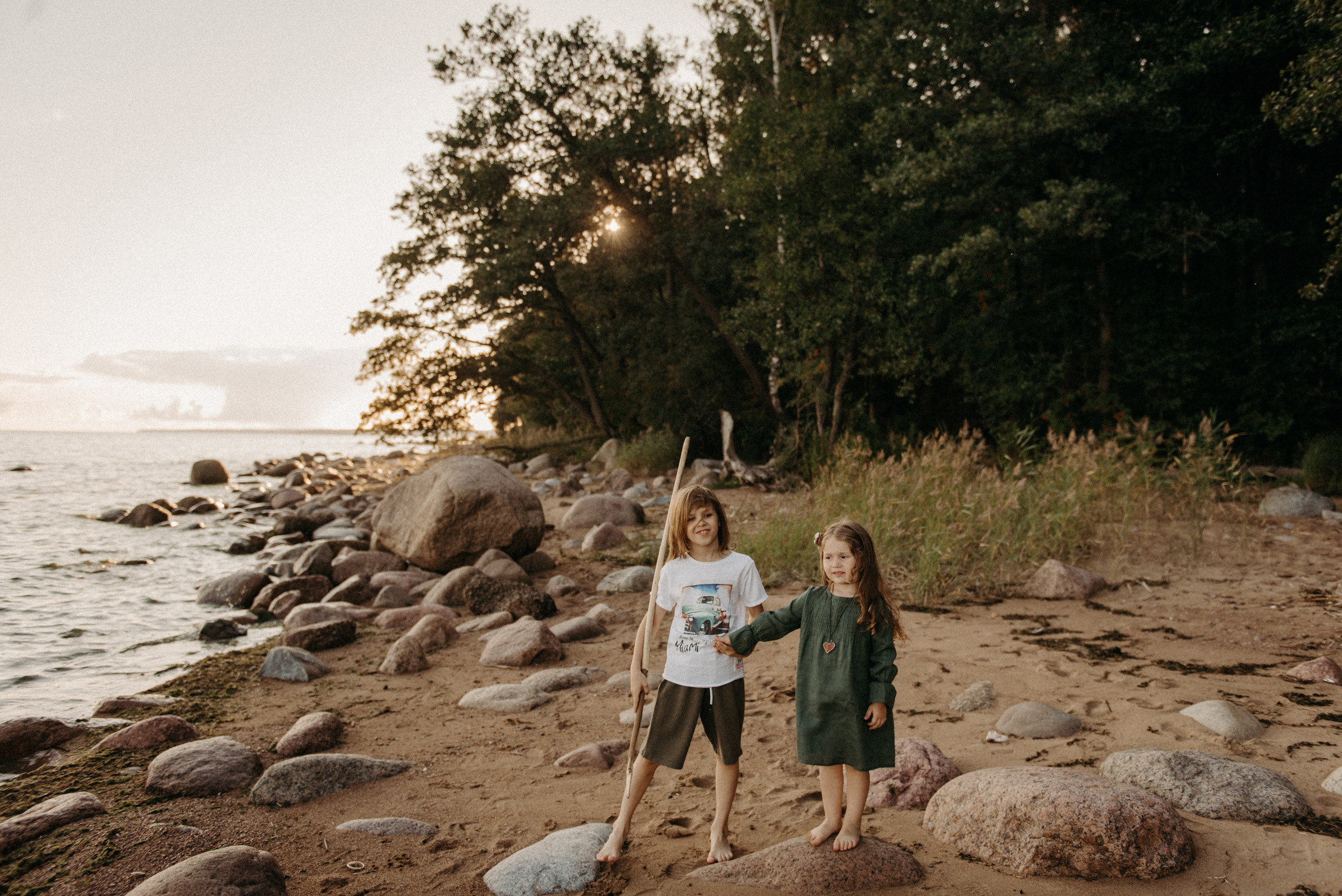 семейная фотосессия на финском заливе, семейная фотопрогулка на заливе, семейная фотосъёмка