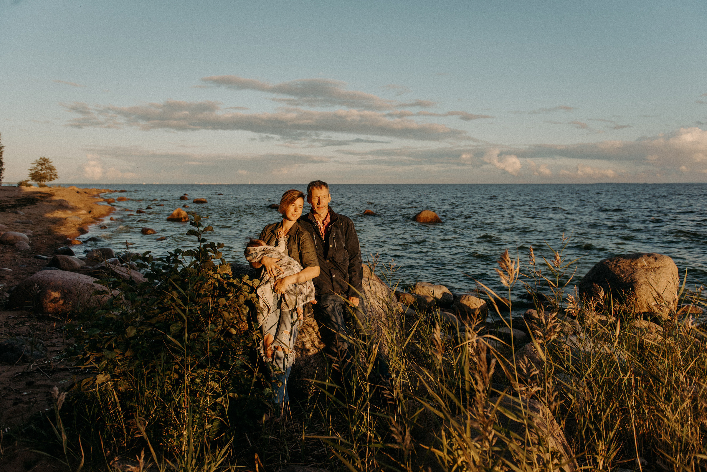 семейная фотосессия на финском заливе, семейная фотопрогулка на заливе, семейная фотосъёмка