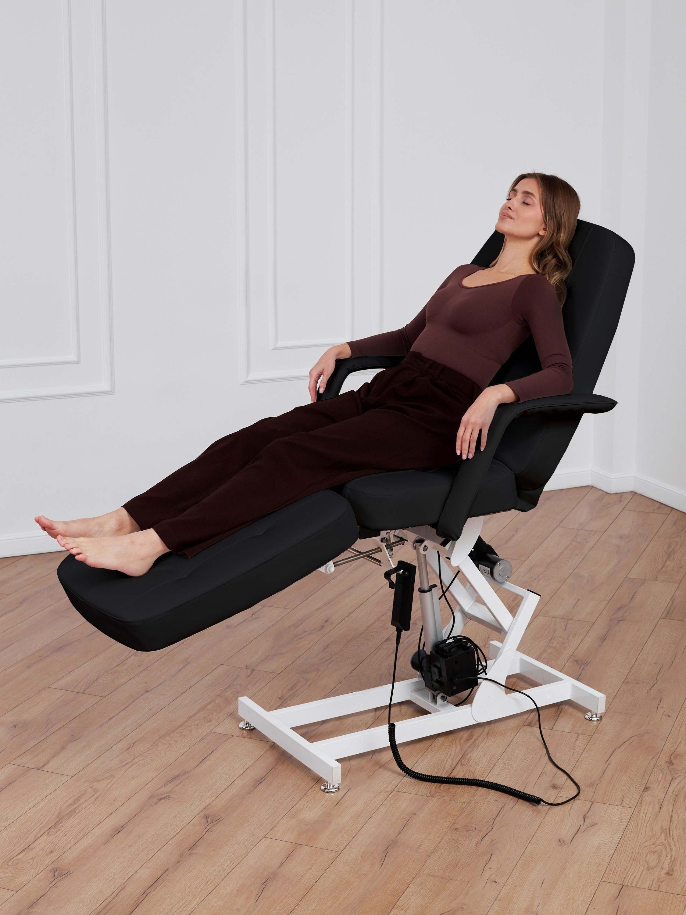 Фотосъемка мебели Екатеринбург для бизнеса кресла производство шоурум интерьерная съемка Екб фотограф предметов заказать цена каталог. Фотограф Екатеринбург Анастасия Жерновская | Маркетплейсы и нейрофото