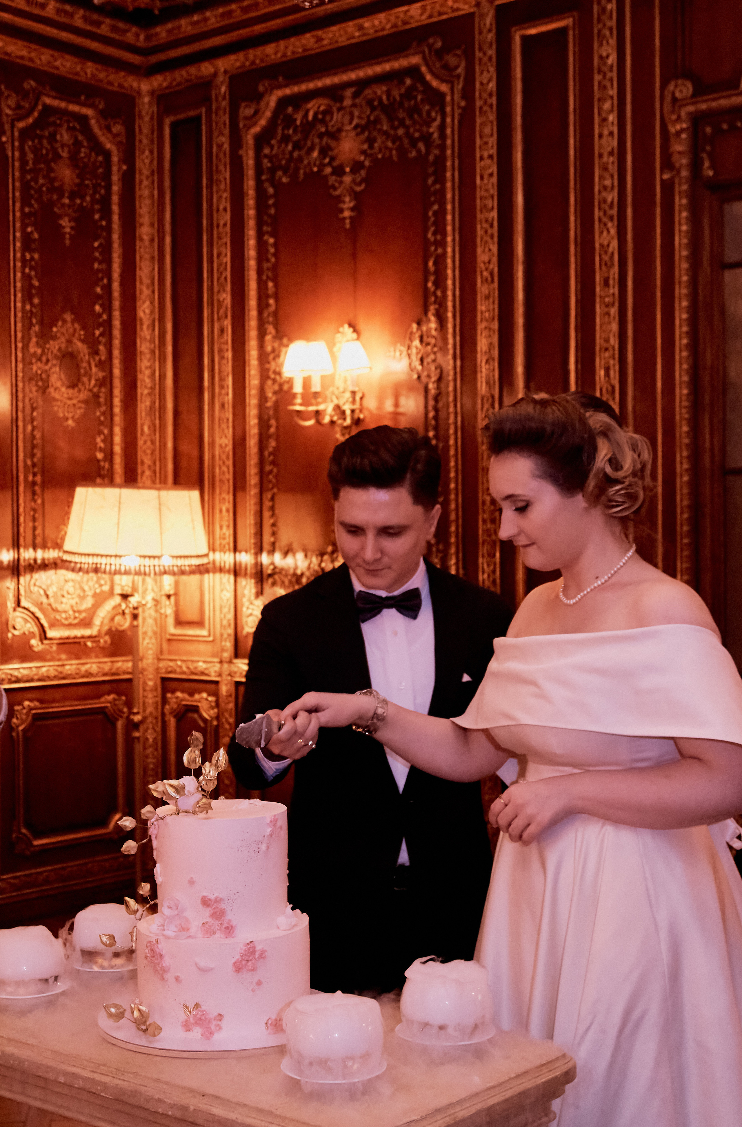 Григорий и Анастсия. Вечер в Турандоте. Репортаж. Фотограф лавстори Москва/МО Приятелева Ангелина