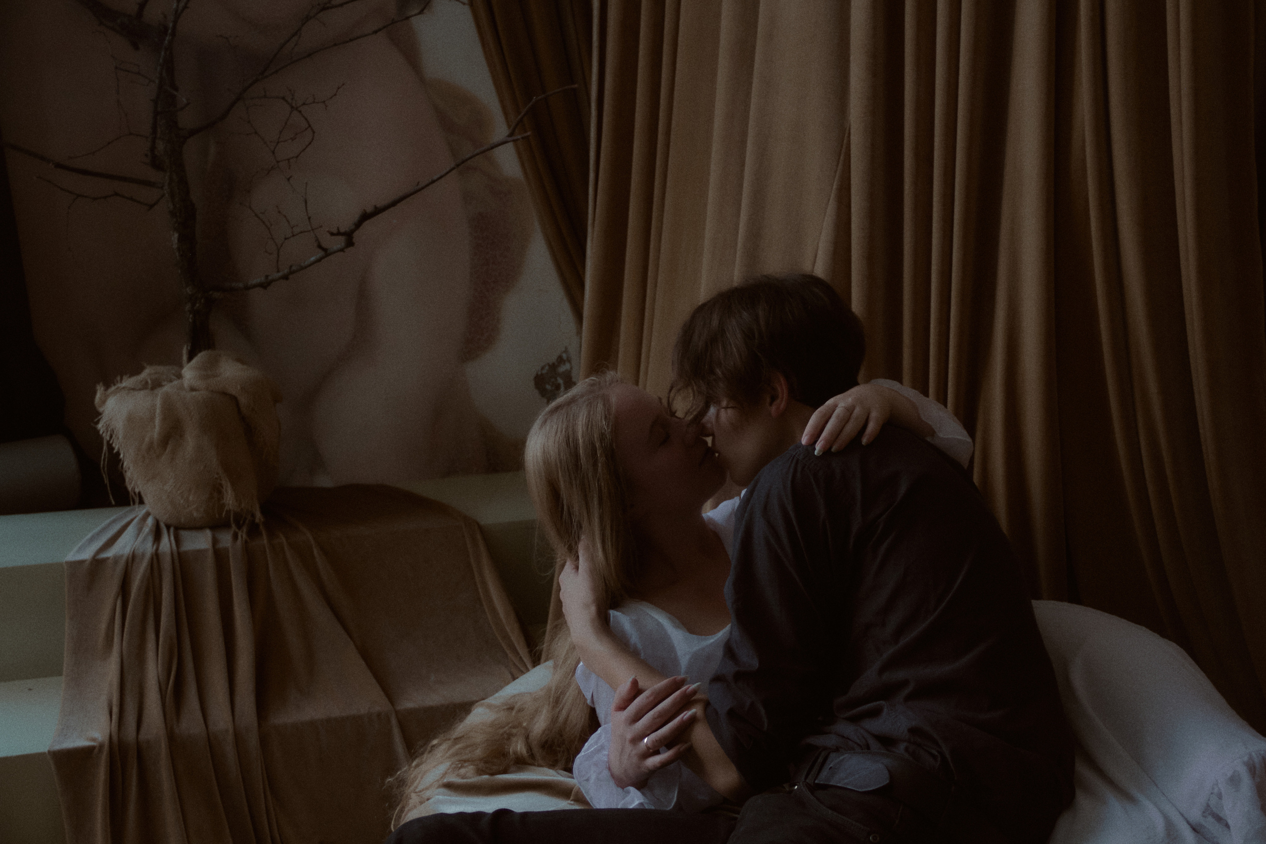 Ангел и демон. Фотограф лавстори Москва/МО Приятелева Ангелина