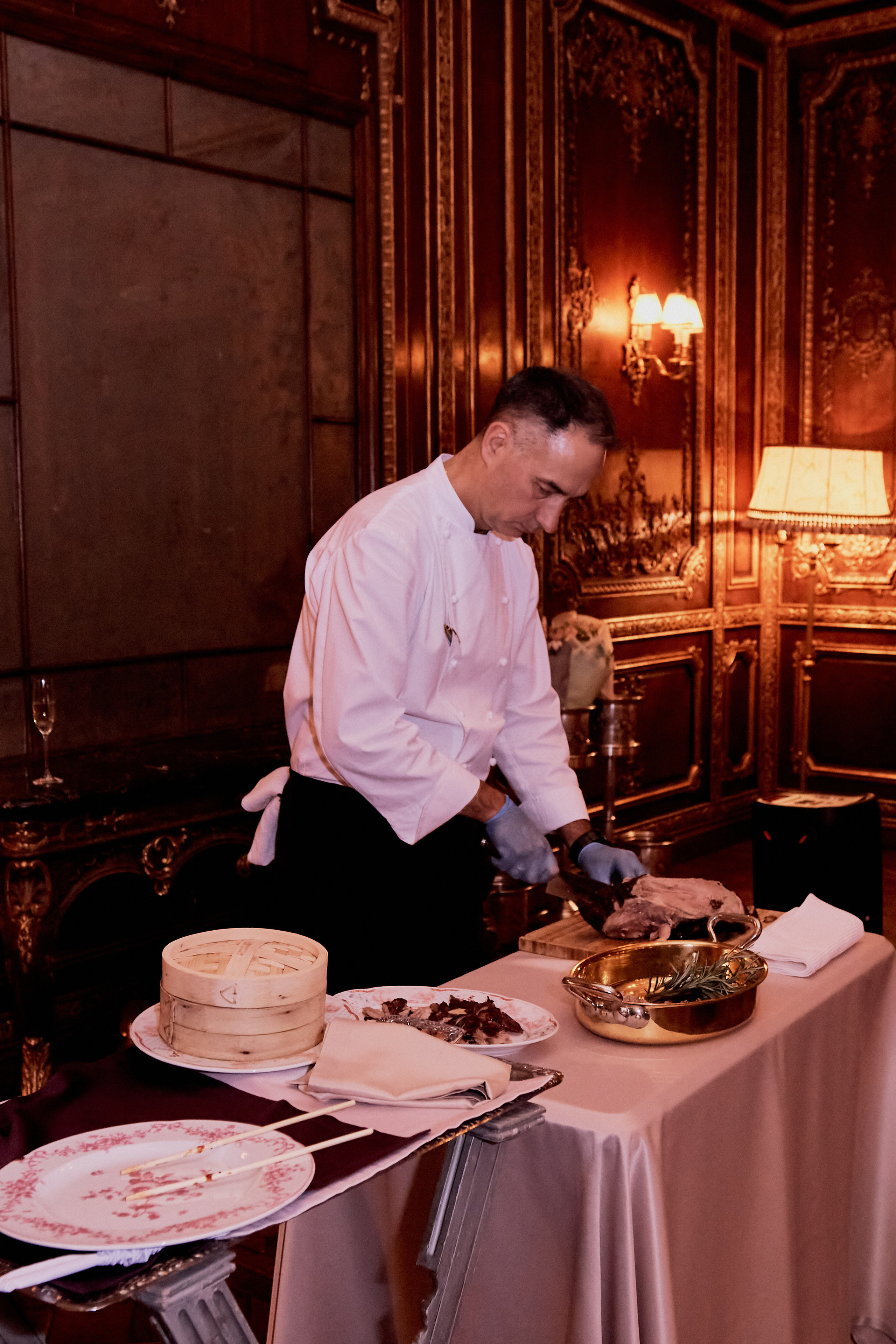 Григорий и Анастсия. Вечер в Турандоте. Репортаж. Фотограф лавстори Москва/МО Приятелева Ангелина