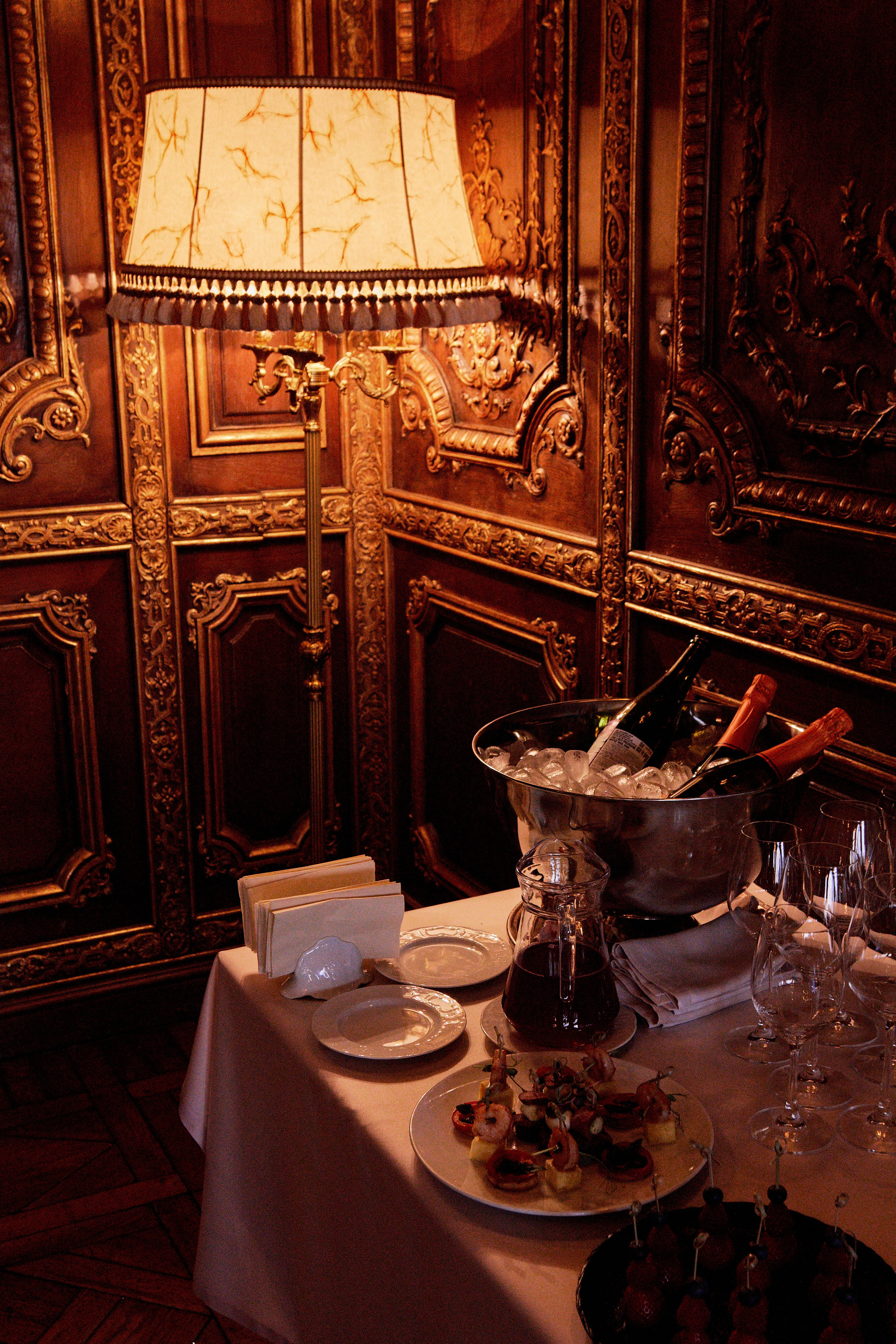 Григорий и Анастсия. Вечер в Турандоте. Репортаж. Фотограф лавстори Москва/МО Приятелева Ангелина