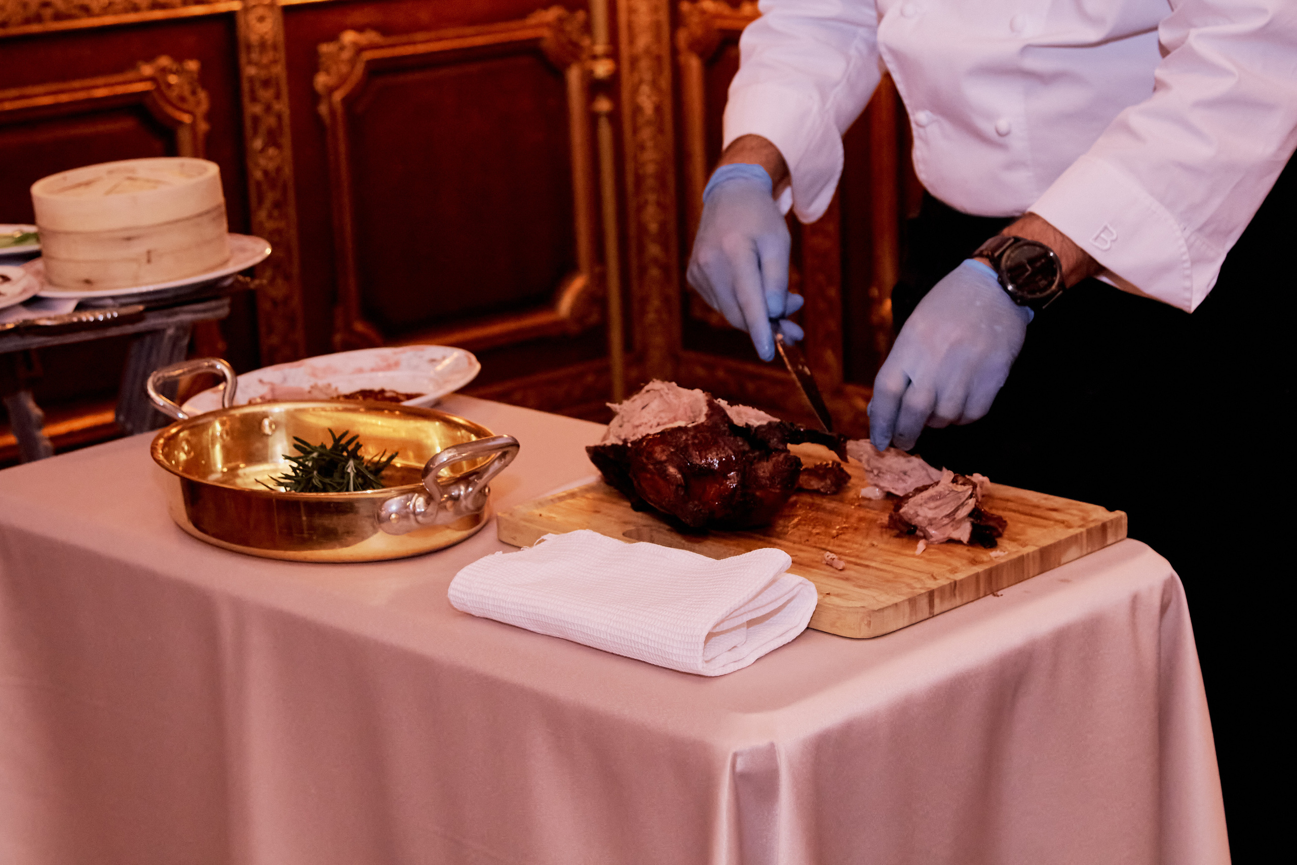 Григорий и Анастсия. Вечер в Турандоте. Репортаж. Фотограф лавстори Москва/МО Приятелева Ангелина