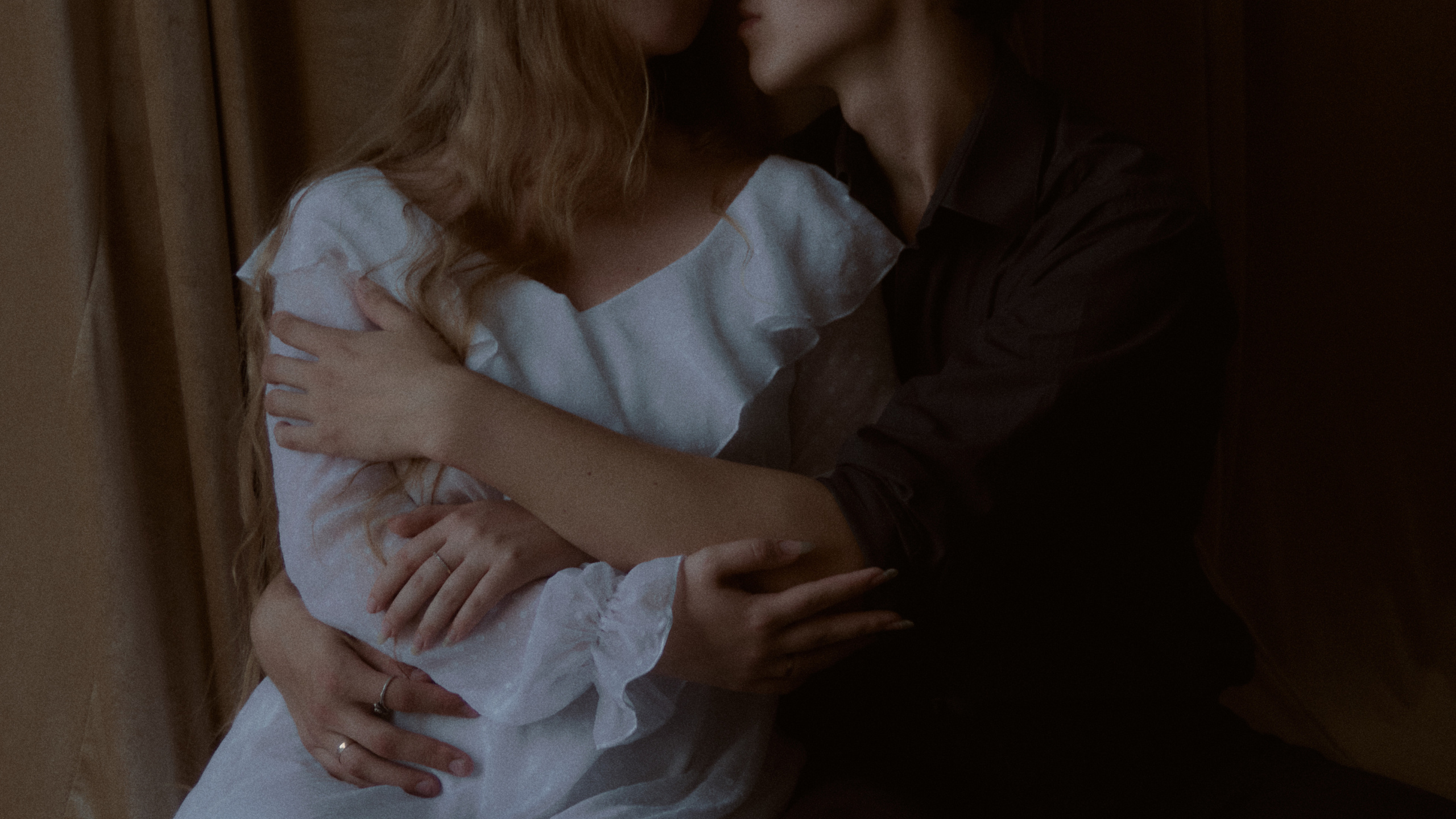 Ангел и демон. Фотограф лавстори Москва/МО Приятелева Ангелина