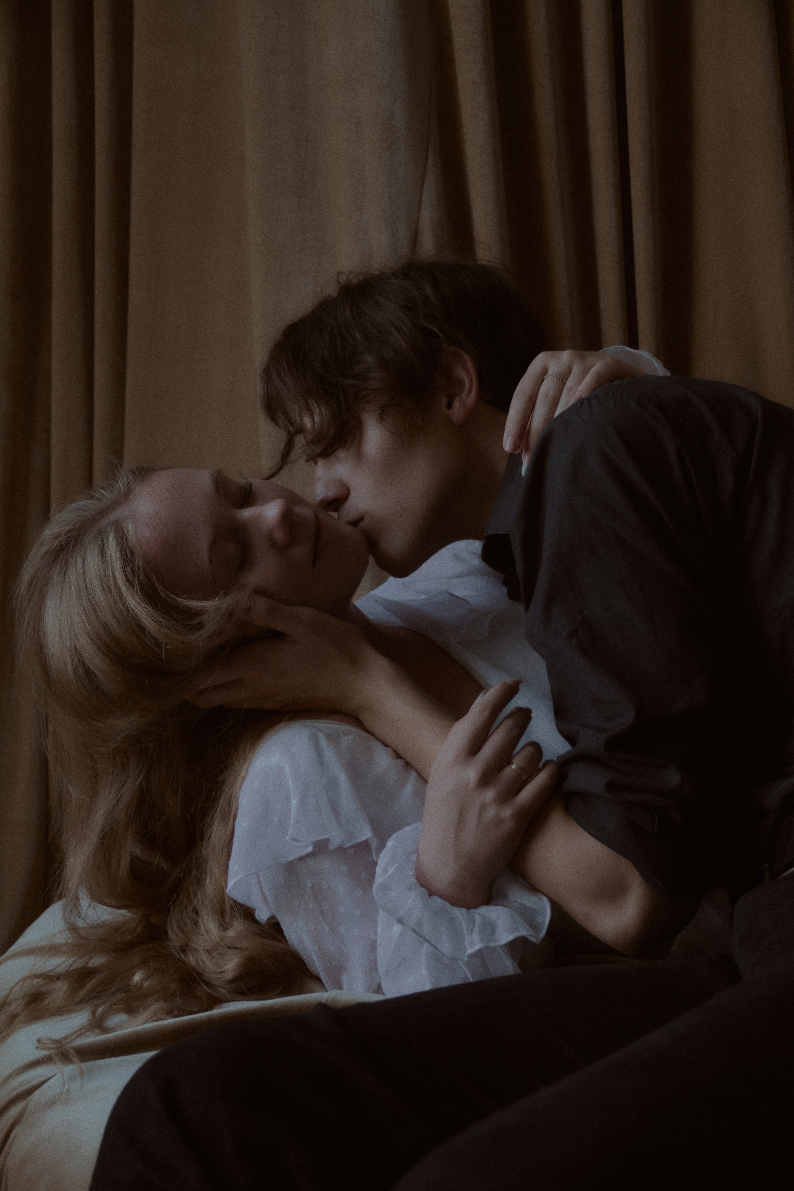 Ангел и демон. Фотограф лавстори Москва/МО Приятелева Ангелина