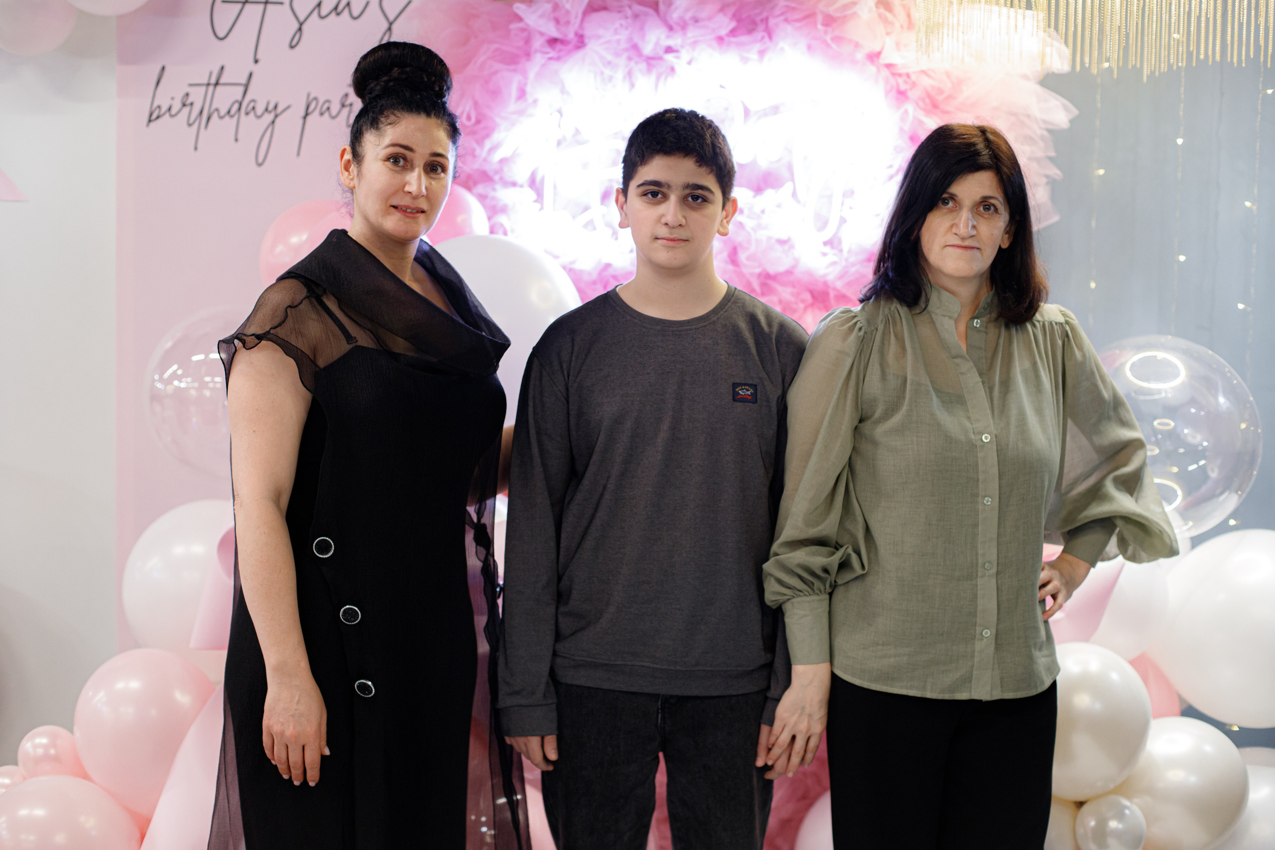 ASIA'S BIRTHDAY PARTY. Photokarish