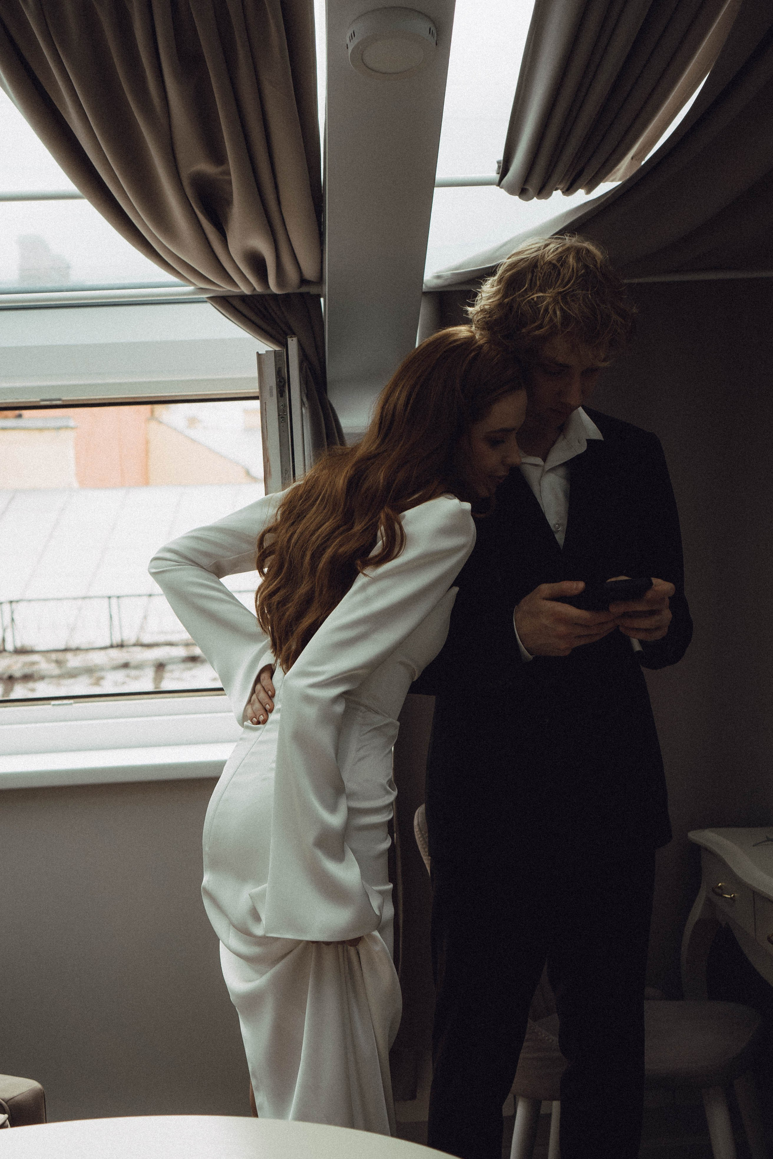 СВАДЕБНАЯ СЬЕМКА В ОТЕЛЕ. СБОРЫ ЖЕНИХА И НЕВЕСТЫ И ТАКЖЕ ТОР И ПОДГОТОВКА К ПРОГУЛКЕ. Профессиональный фотограф, Санкт-Петербург — Виктория Богомолова