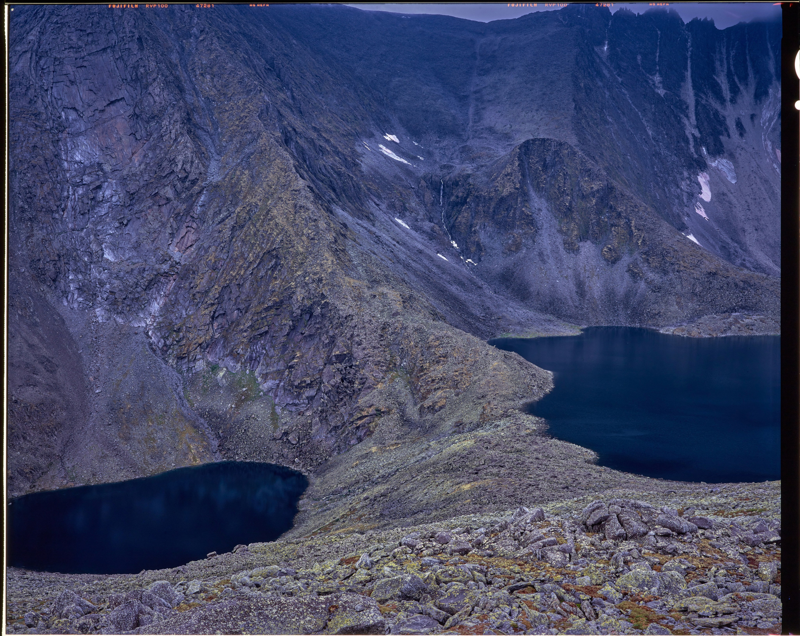 Полевая фотосъёмка форматными камерами. Multica. Мастерская камер большого формата